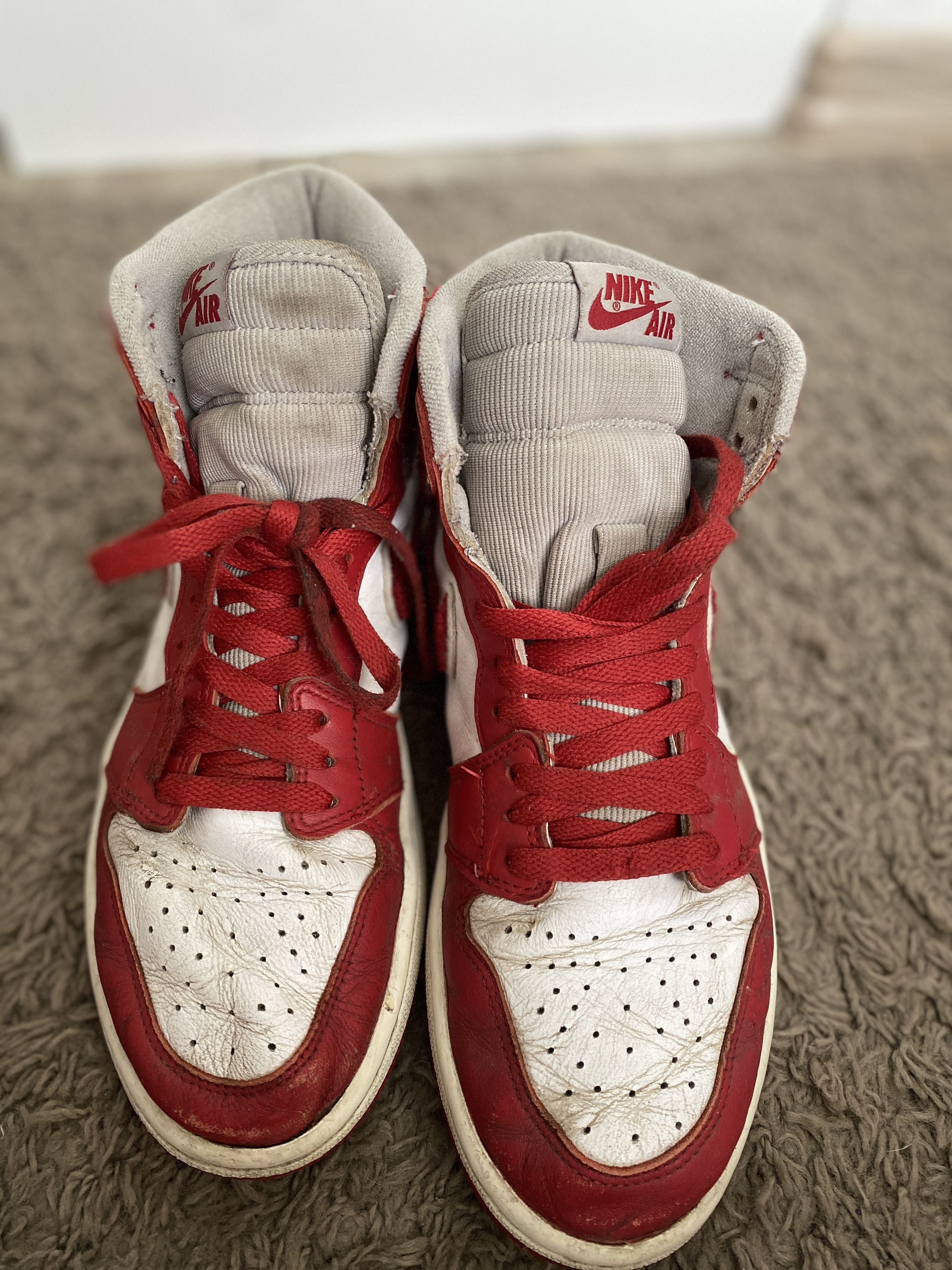 Jordan Brand × Nike Nike Jordan 1 Retro High OG Varsity Red sneakers shoes Size US 9.5 / IT 39.5 - 2 Thumbnail