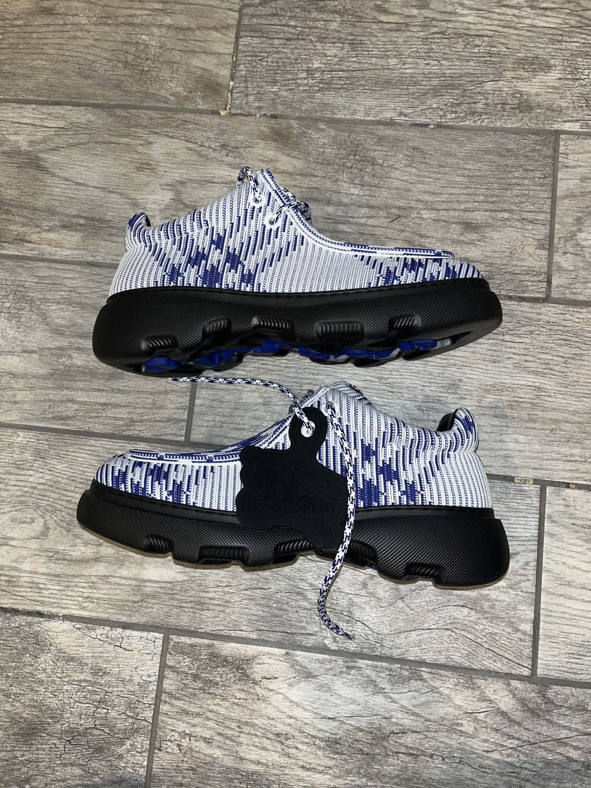 Burberry burberry ekd check print Size US 10.5 / EU 43-44 - 3 Thumbnail
