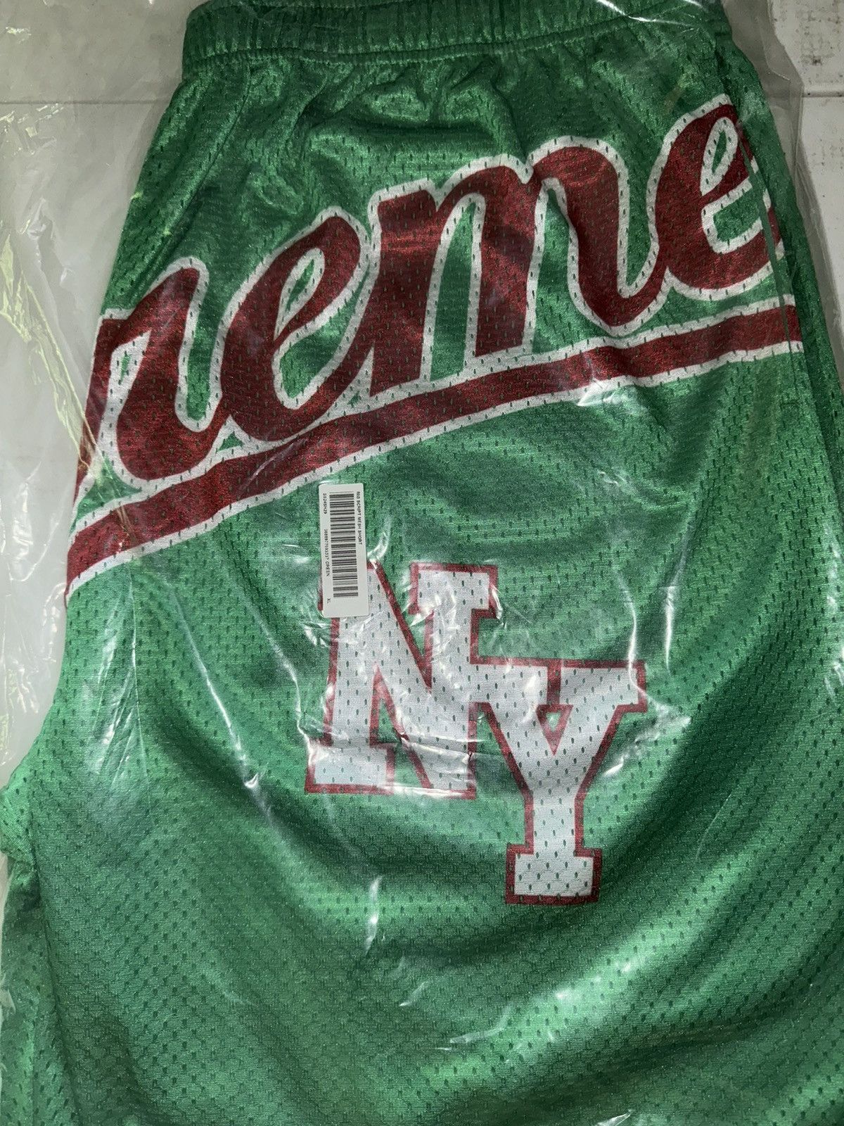 Supreme Supreme Big Script Mesh Short Size US 36 / EU 52 - 4 Thumbnail