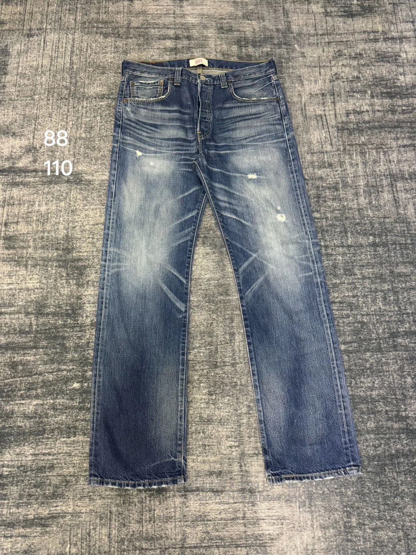Vintage Vintage Levi's 08501 Jeans. Size US 35 - 1 Thumbnail