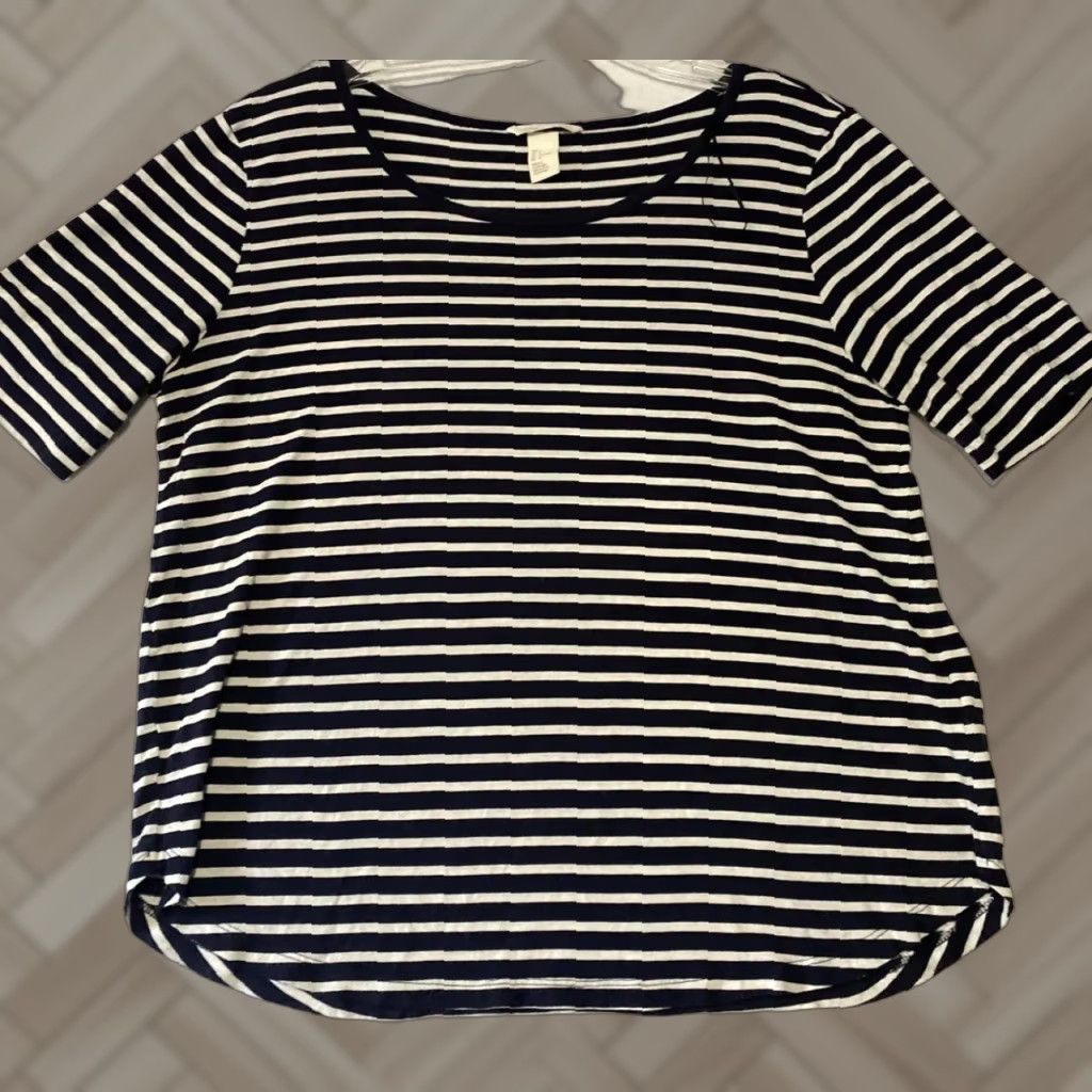 H&M H&M T-Shirt Women’s L Solid Short Sleeve Round Neck Casual Loose Top Multicolor Basic Breathing Size L / US 10 / IT 46 - 1 Thumbnail