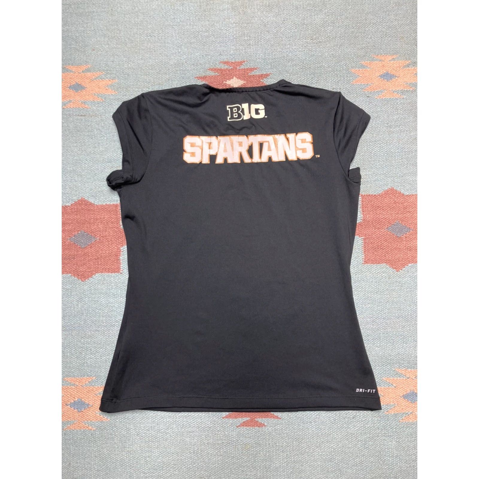 Nike VINTAGE Nike dri fit shirt soccer volleyball Michigan State University team issue gym Womens L Black University 90s Size L / US 10 / IT 46 - 5 Thumbnail
