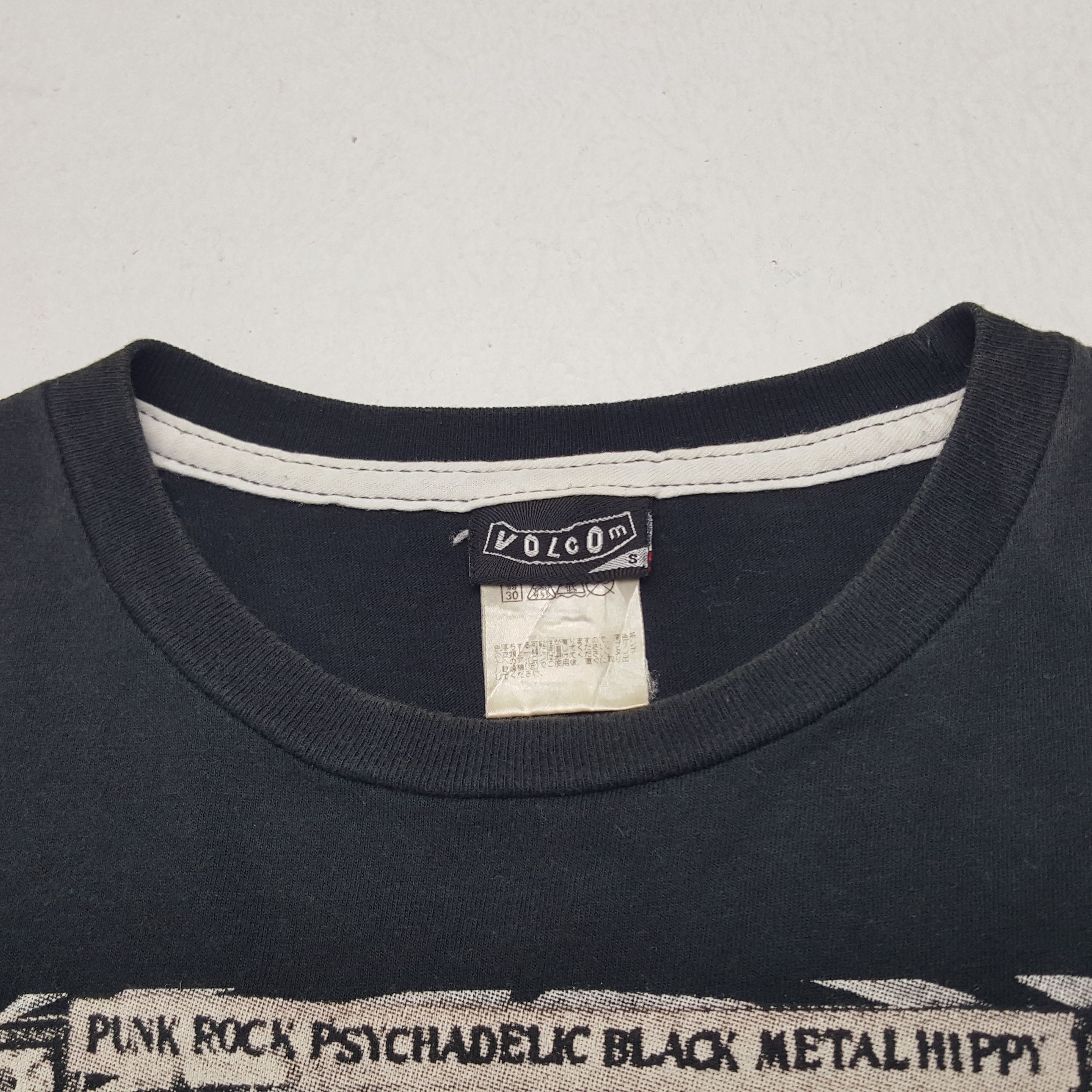 Vintage × Volcom Vintage Volcom Streetwear Tshirt Size US S / EU 44-46 / 1 - 4 Thumbnail