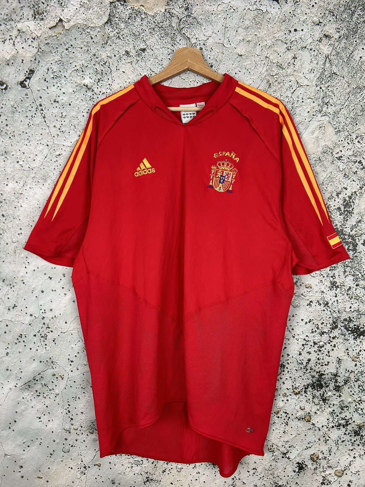 Adidas Vintage Spain Adidas Soccer Jersey 2004 Euro Retro Rare Size US XL / EU 56 / 4 - 1 Thumbnail