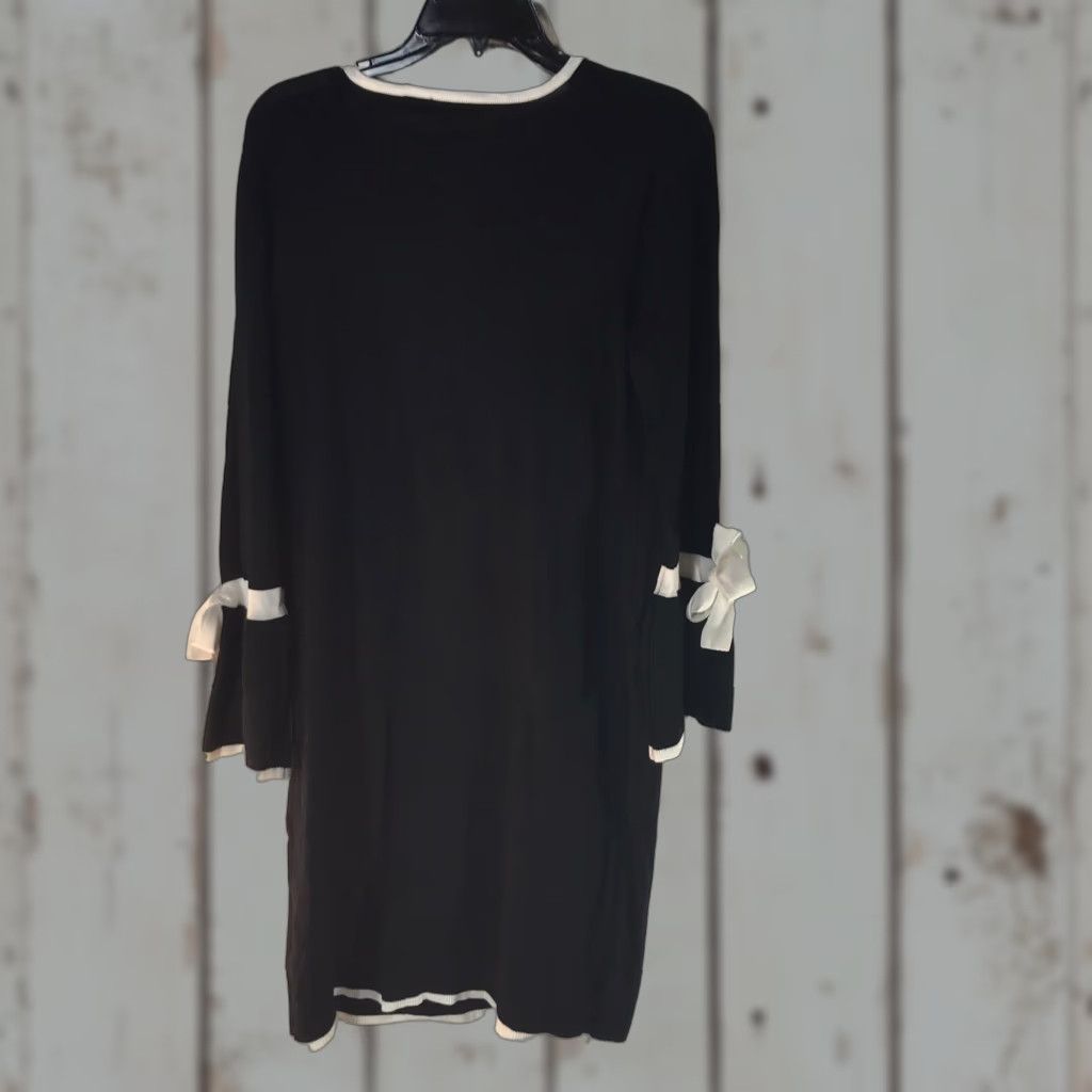 Bell Spense Dress Womens M Knee Length Black Bell Sleeve Long Sleeves Round Neck Pullover Shift Polyester Rayon 36in 18in Pit to Pit Size M / US 6-8 / IT 42-44 - 1 Thumbnail