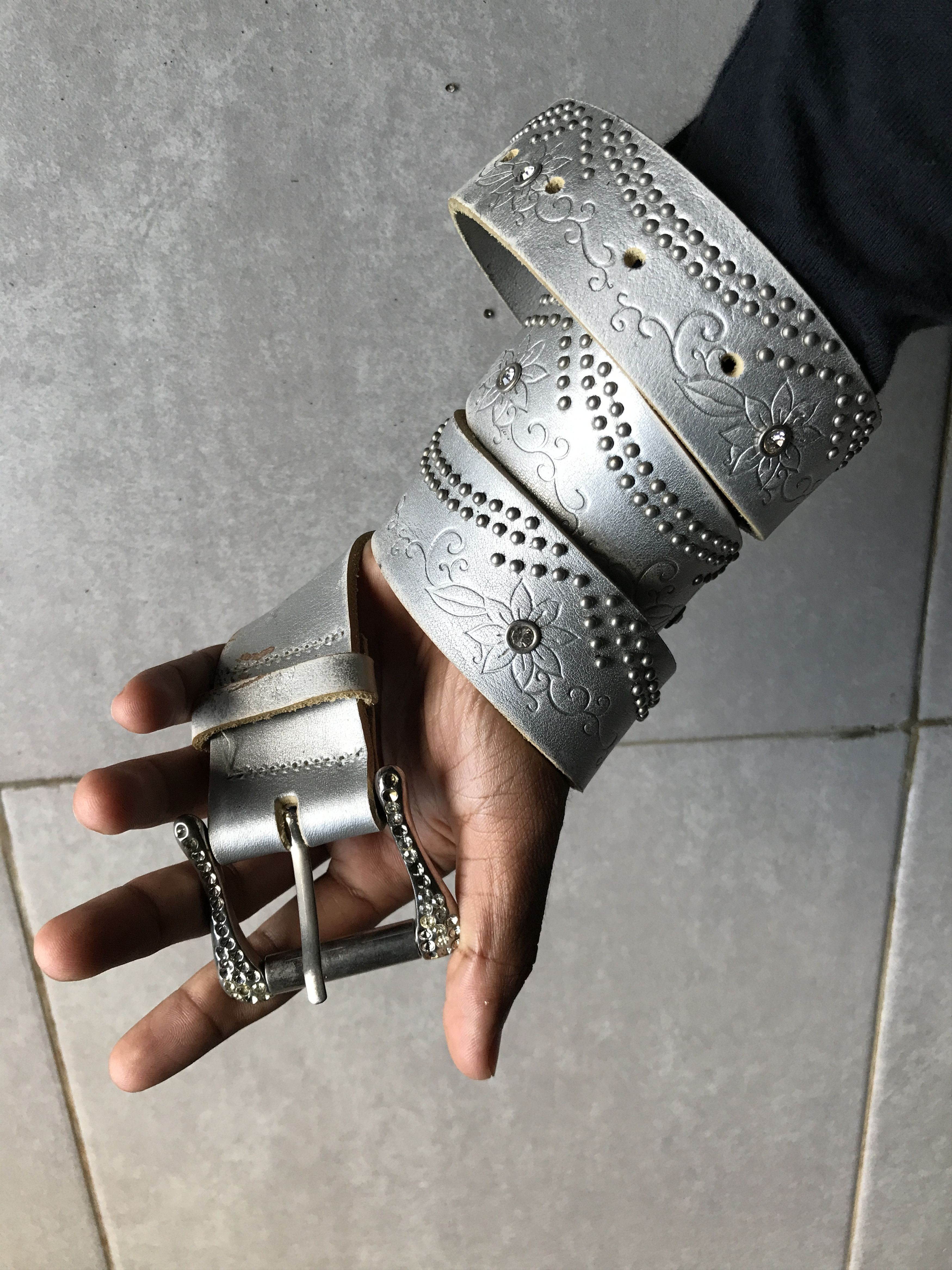 Japanese Brand Silver studded leather belt Size ONE SIZE - 3 Thumbnail