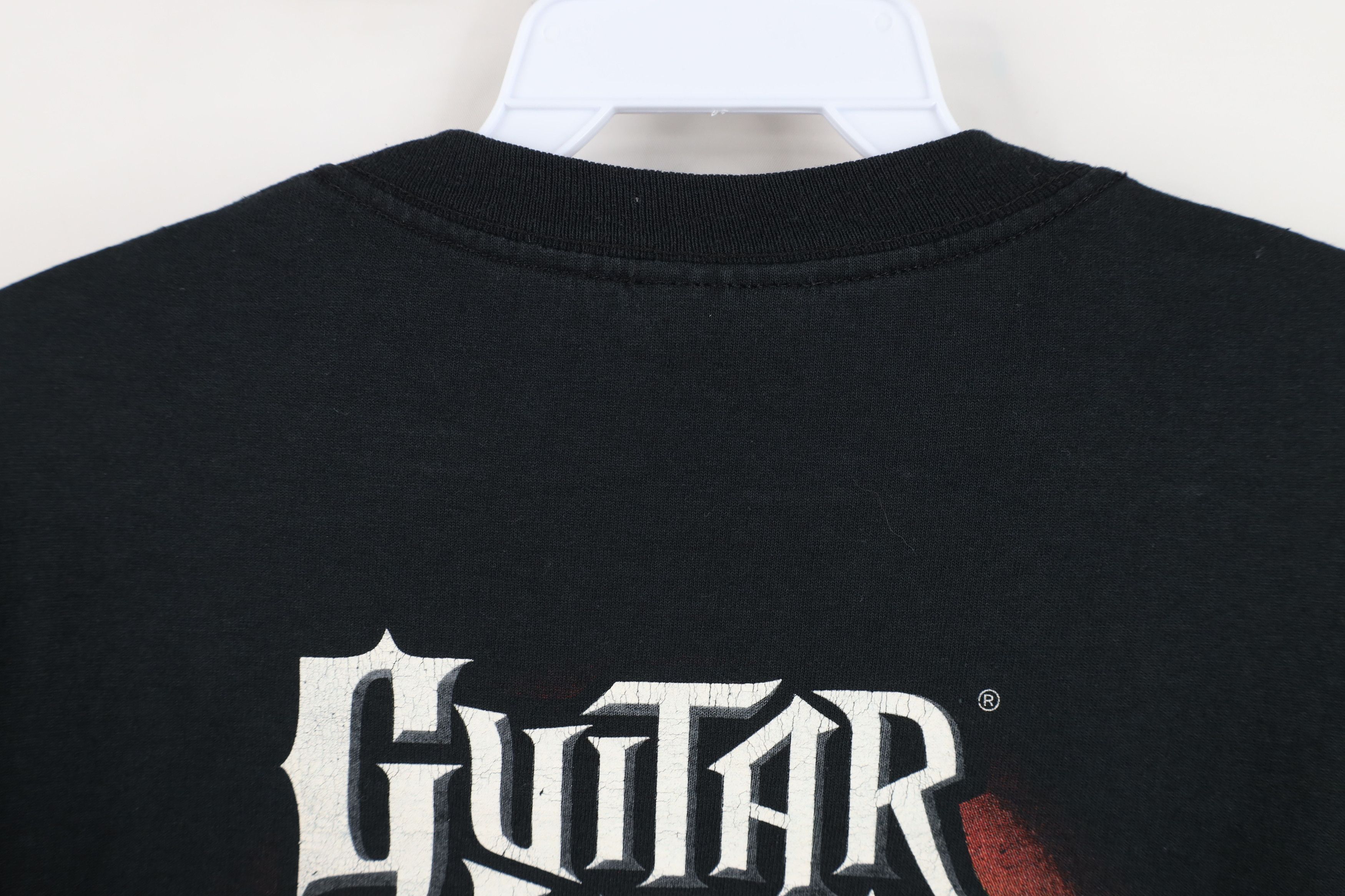 Vintage Vintage Y2K Guitar Hero World Tour Video Game T-Shirt Size US L / EU 52-54 / 3 - 11 Thumbnail