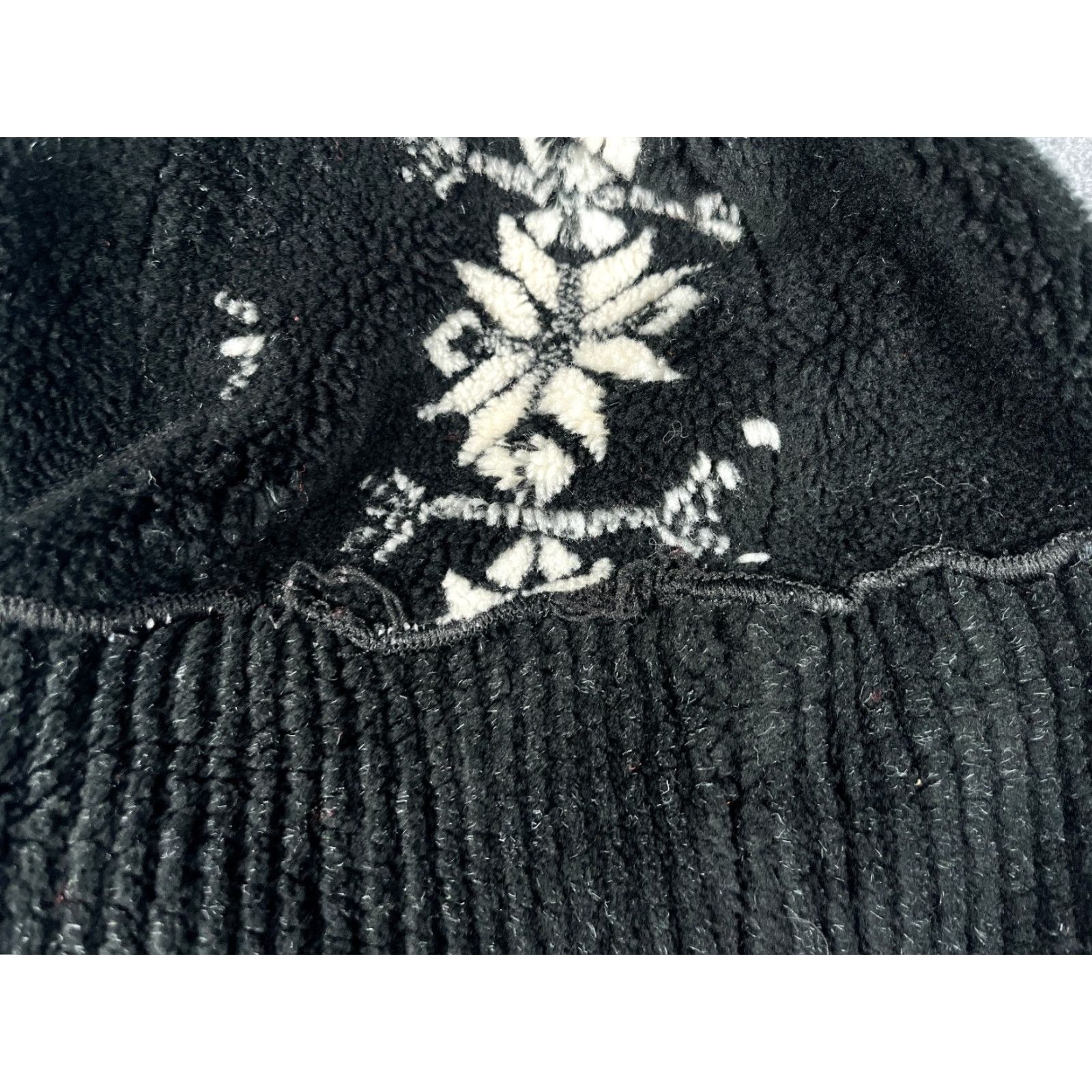 Vintage Double Diamond Sportswear Beanie Unisex Adults One Size Black Fair Isle Knit Acrylic Modacrylic Polyester Knit Hat Holiday Outdoor Ski Men Women Size ONE SIZE - 2 Thumbnail