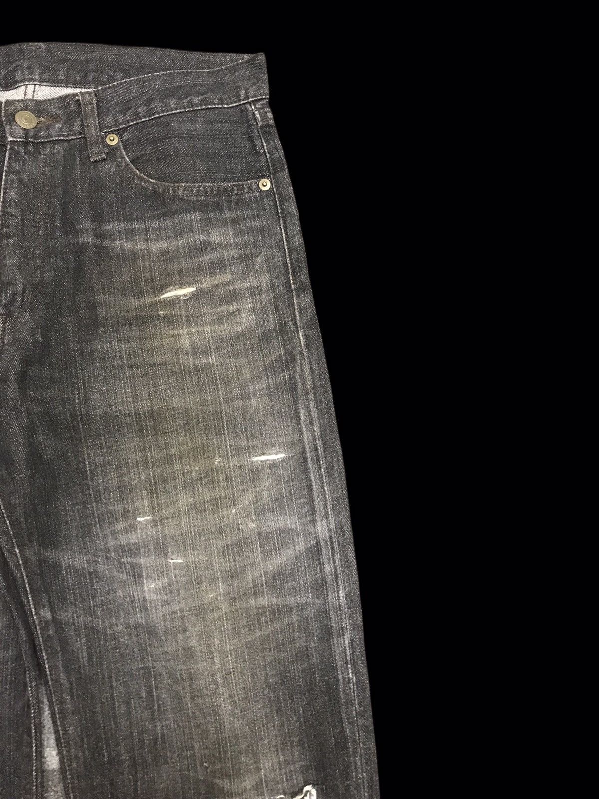 Japanese Brand uniqlo Japan Distressed Denim Crazy Fades/Crease F125 Size US 31 - 3 Thumbnail