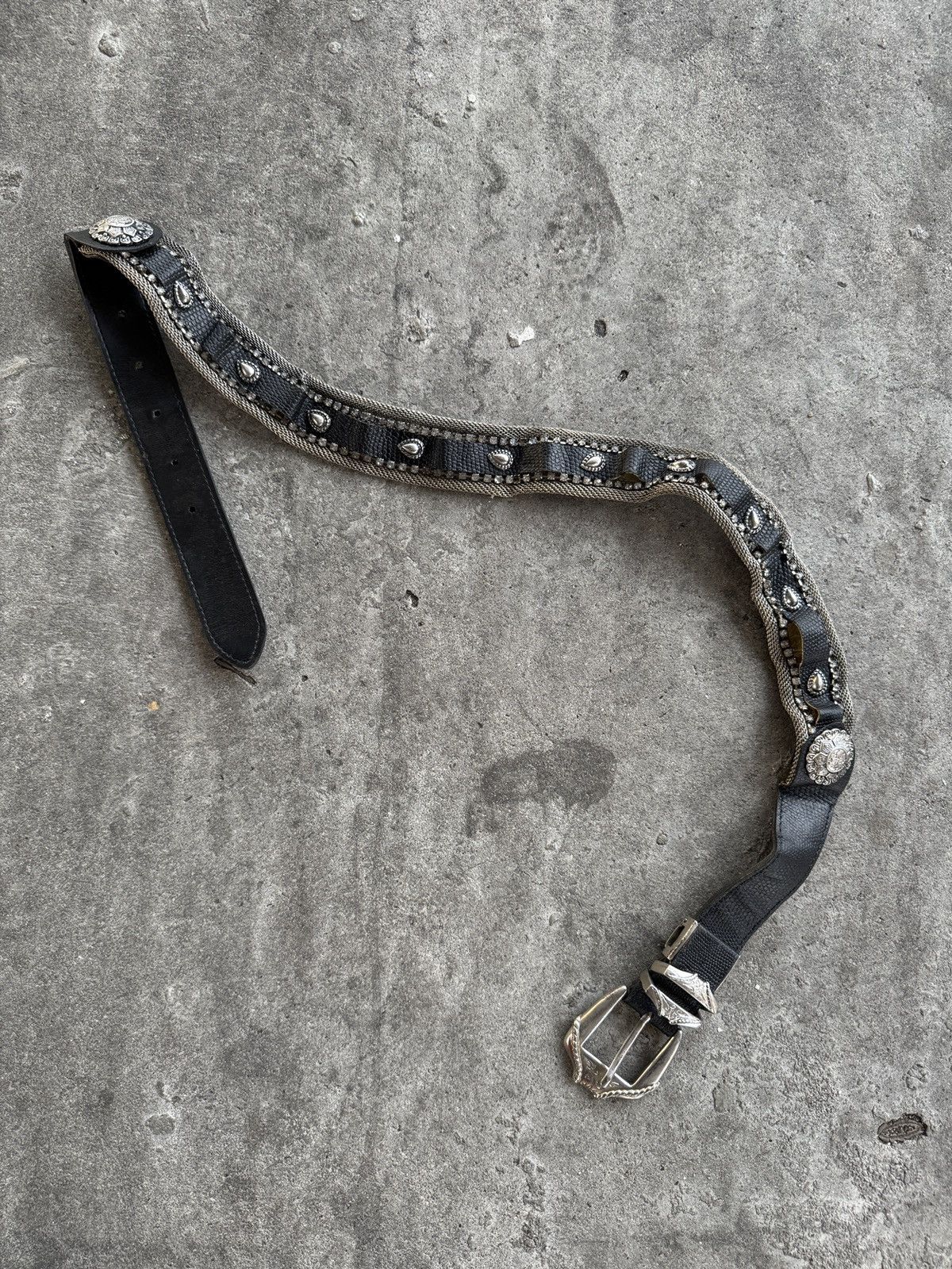 Japanese Brand Vintage Studded Leather Belt Size ONE SIZE - 7 Thumbnail