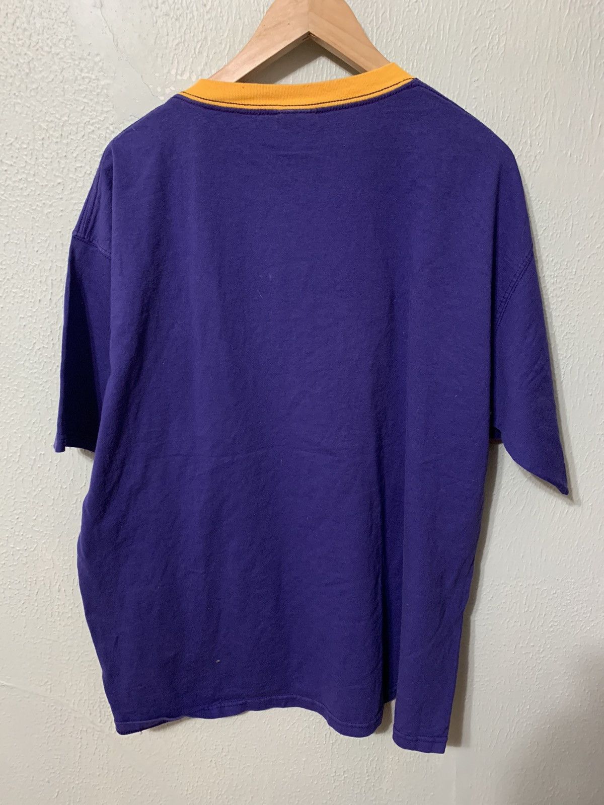 Vintage Vintage MN Vikings Embroider Logo Yellow Collar Tee Size US XL / EU 56 / 4 - 2 Thumbnail