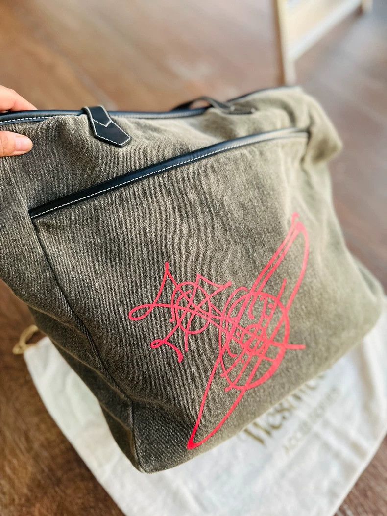 Other Vivienne Westwood size os Saturn Bag Tote Size ONE SIZE - 2 Thumbnail
