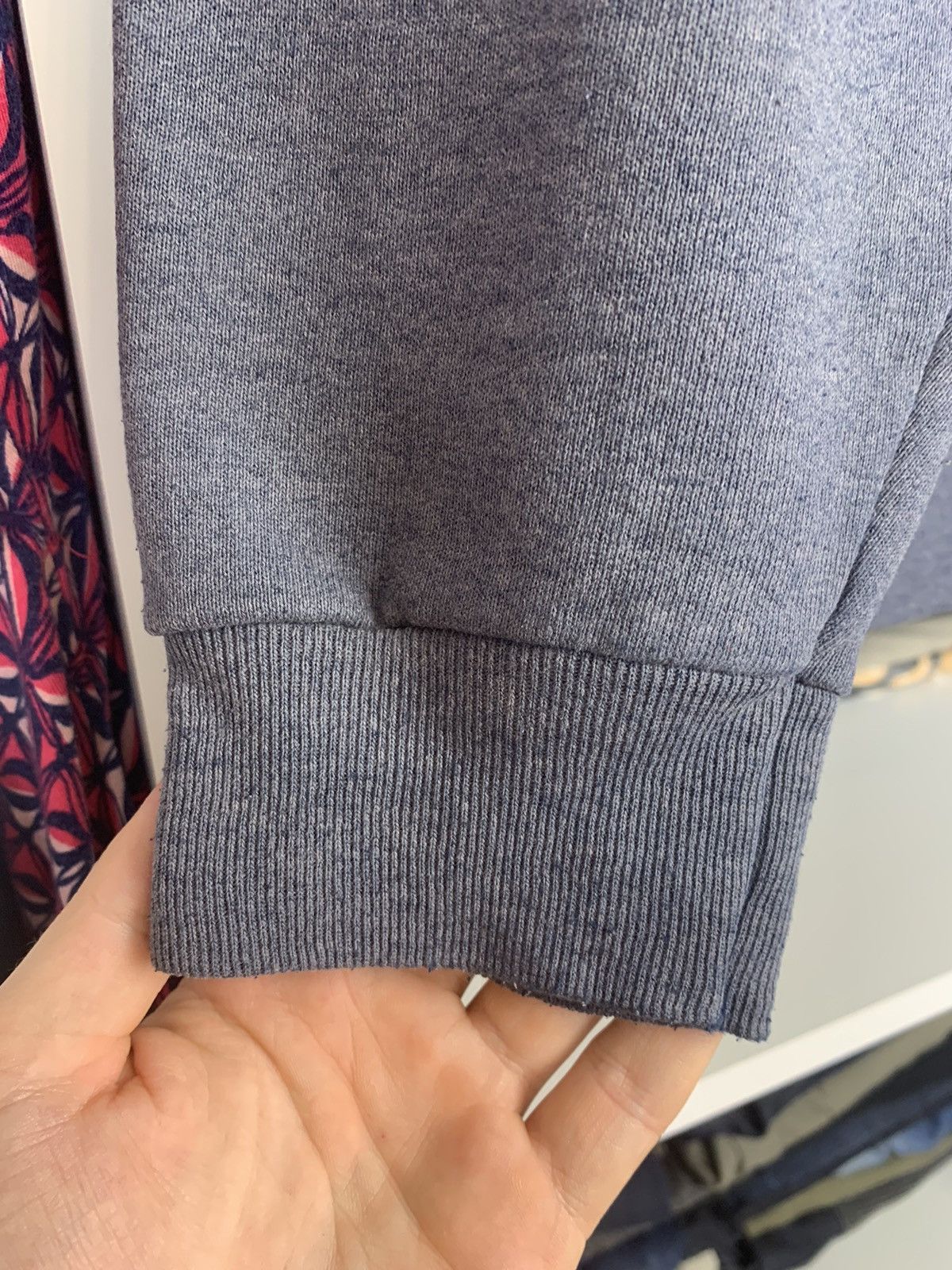 Fruit Of The Loom Vintage Fruit Of The Loom Faded Blank Sweatshirt Size US L / EU 52-54 / 3 - 23 Thumbnail