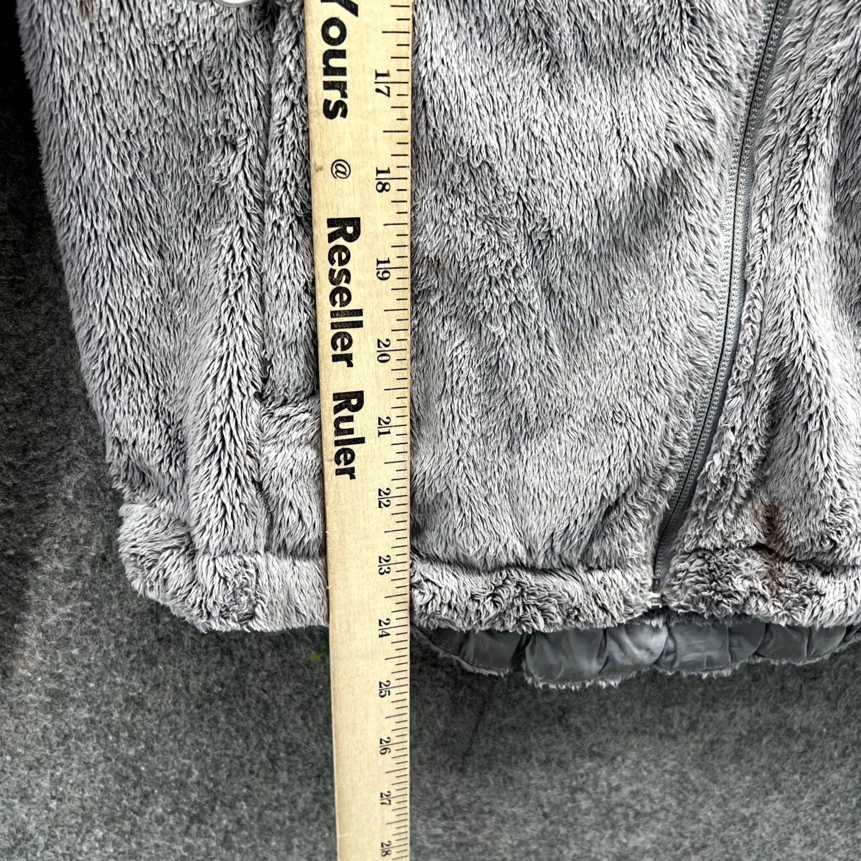 The North Face VINTAGE The North Face Jacket Womens Small Gray Full Zip Fleece Osito 2 C782 Fits Women, Regular, All Seasons, Logo, Basic Jacket Size S / US 4 / IT 40 - 5 Thumbnail