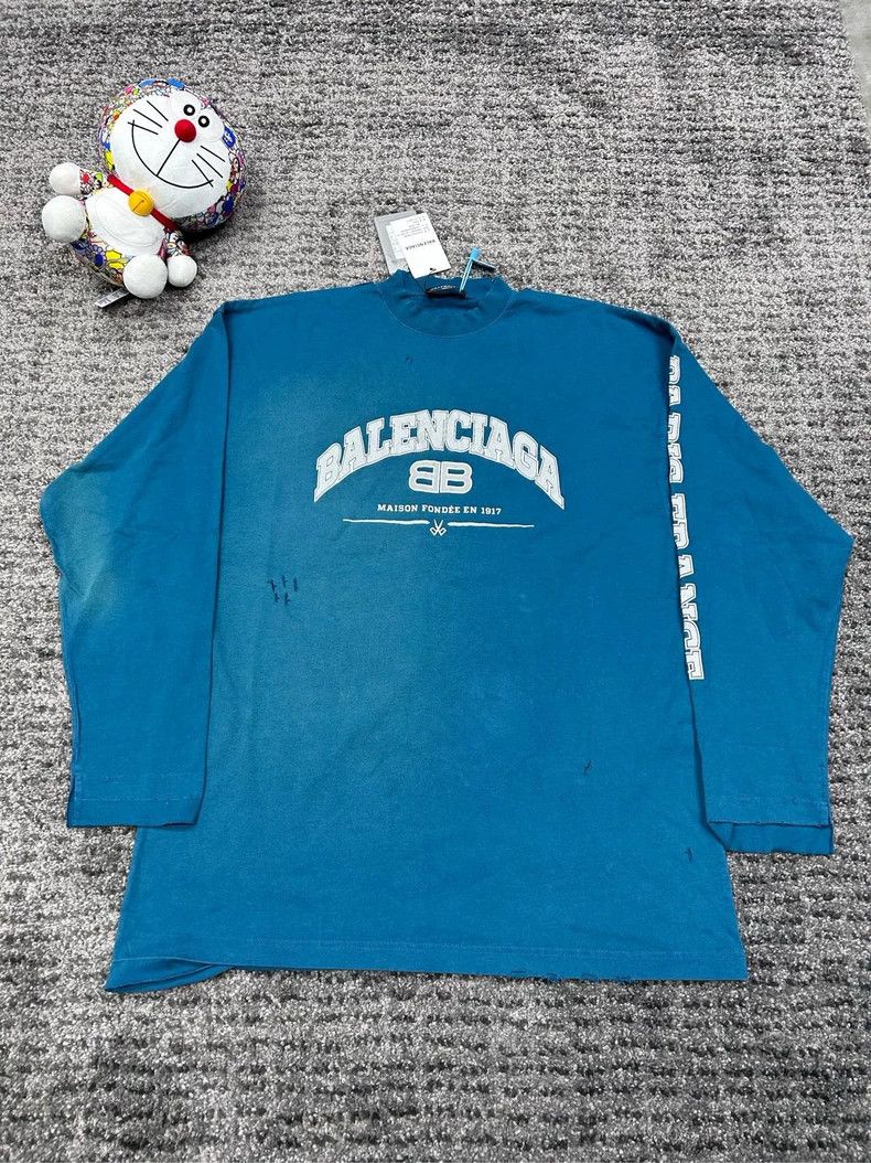 Balenciaga Balenciaga Distressed Blue Long Sleeve - dmc Size US L / EU 52-54 / 3 - 1 Thumbnail