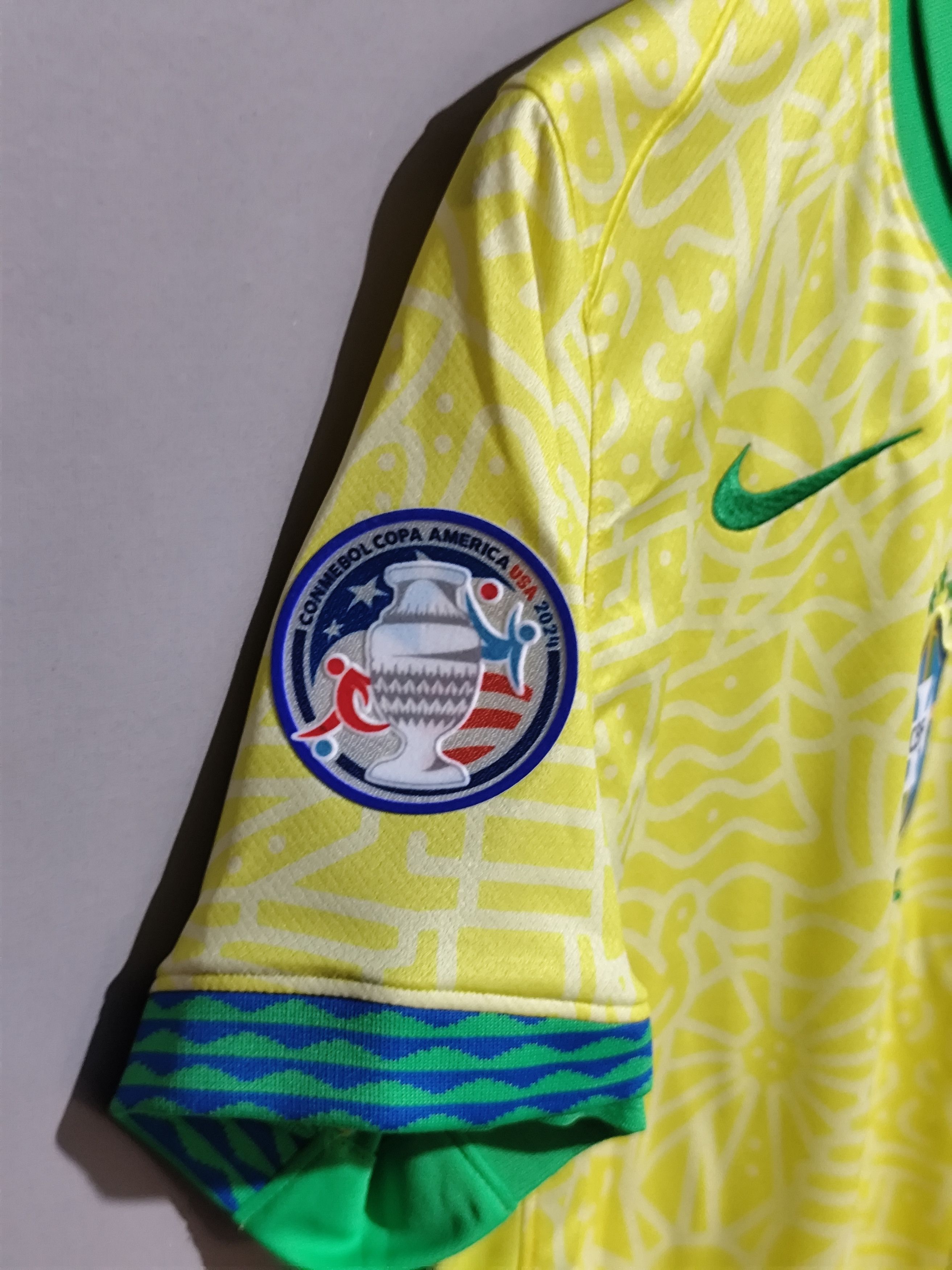 Nike Nike x #7 Vini Jr. Brazil Home 2024 Home Jersey Size US M / EU 48-50 / 2 - 11 Thumbnail