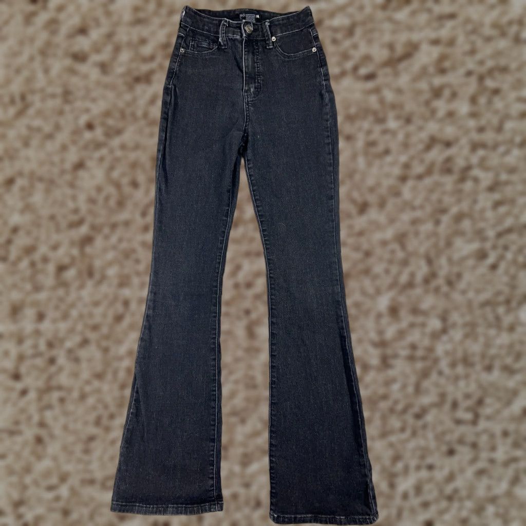 Fashion Nova FASHION NOVA Jeans Womens Flared Dark Wash Black Denim 3 High Rise 32in Inseam 5-Pocket Cotton Blend Distressed Stretch Cotton Blend Size 26" / US 2 / IT 38 - 1 Thumbnail