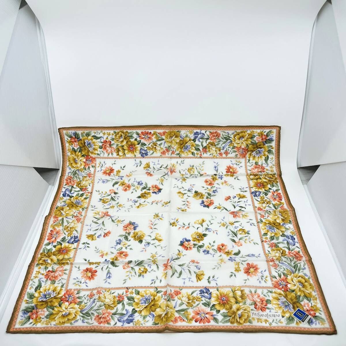 Yves Saint Laurent Yves Saint Laurent Scarf/Accessory Size ONE SIZE - 3 Thumbnail