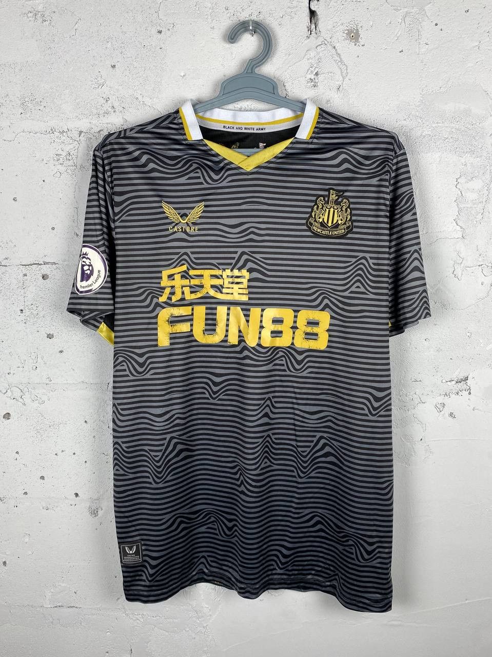 Castore 21/22 Away Newcastle United Blokcore AOP Soccer Jersey Size US XXL / EU 58 / 5 - 1 Thumbnail
