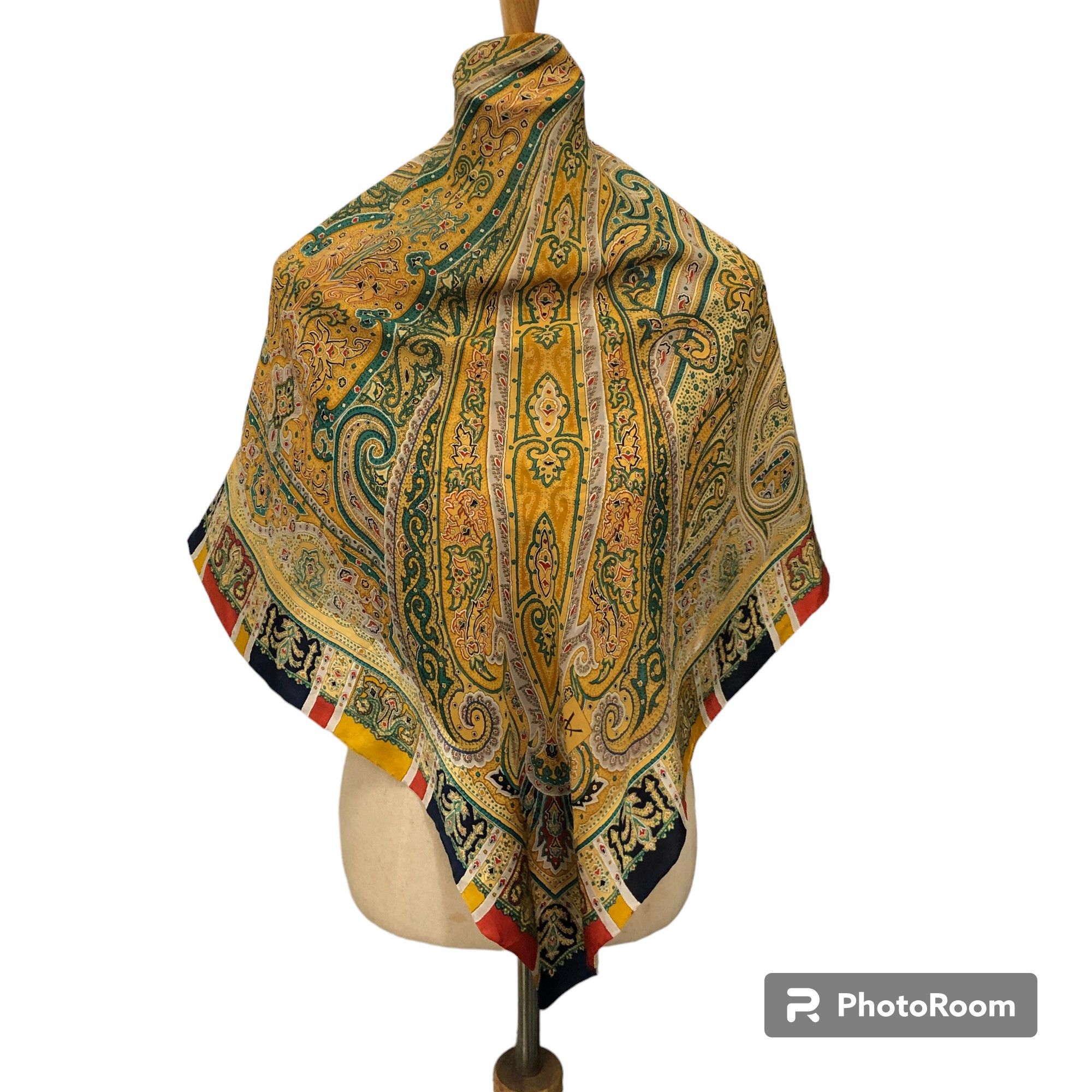 Yves Saint Laurent Yves Saint Laurent Paisley Hand Rolled Silk Scarf M1154 Size ONE SIZE - 1 Thumbnail