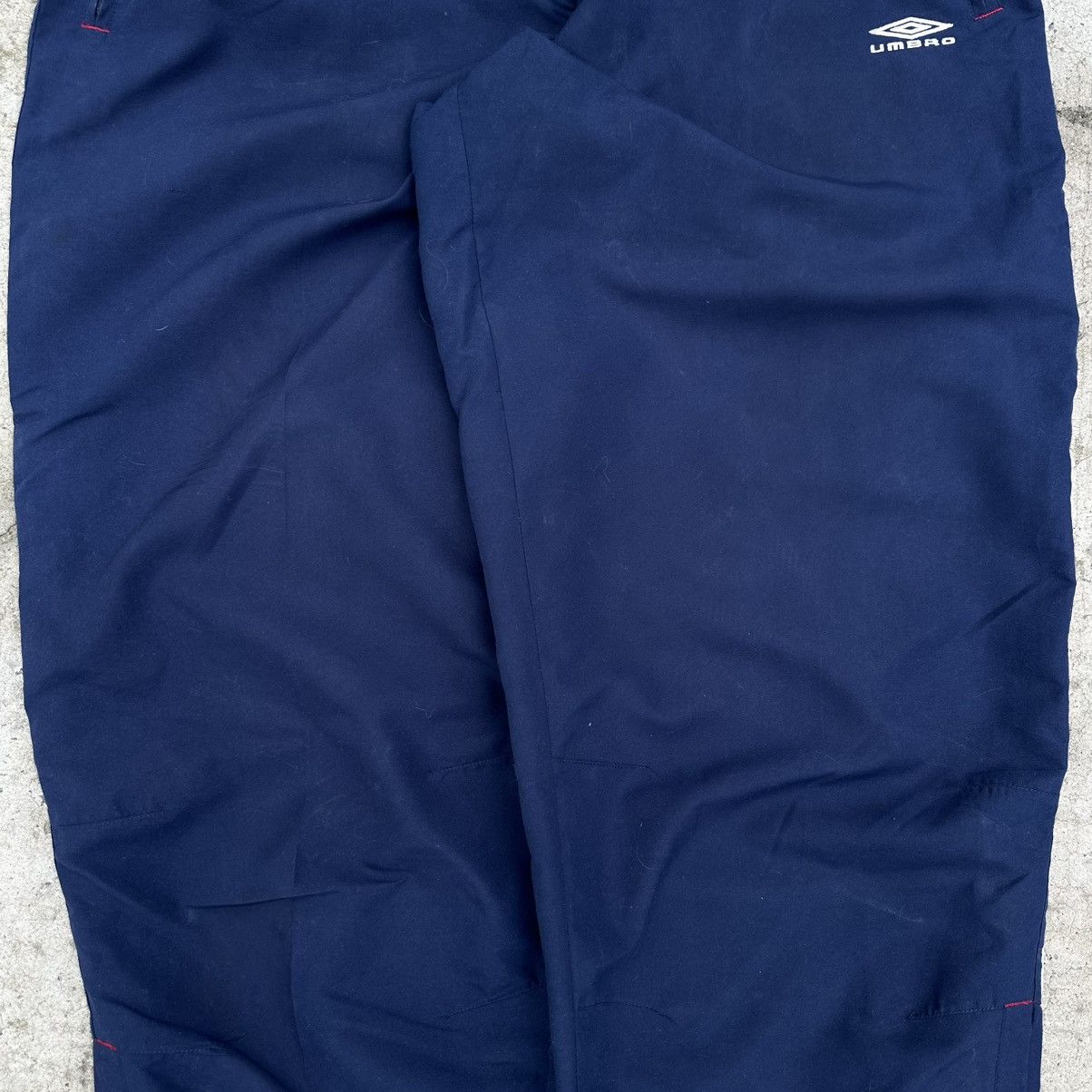 Umbro Vintage Umbro Joggers Baggy Pants Sport-wear Rap 90s Y2K Size US 36 / EU 52 - 4 Thumbnail