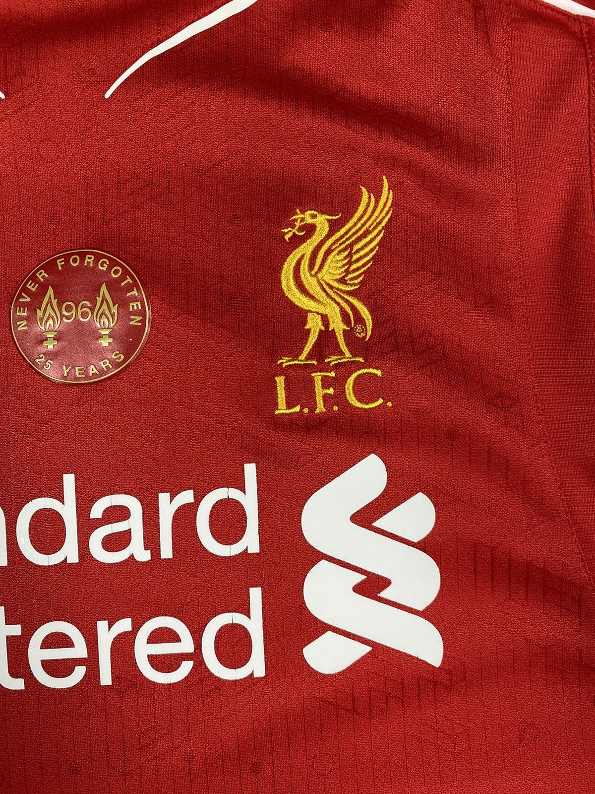 Other Warrior Liverpool 2015 Soccer Jersey Size US L / EU 52-54 / 3 - 7 Thumbnail