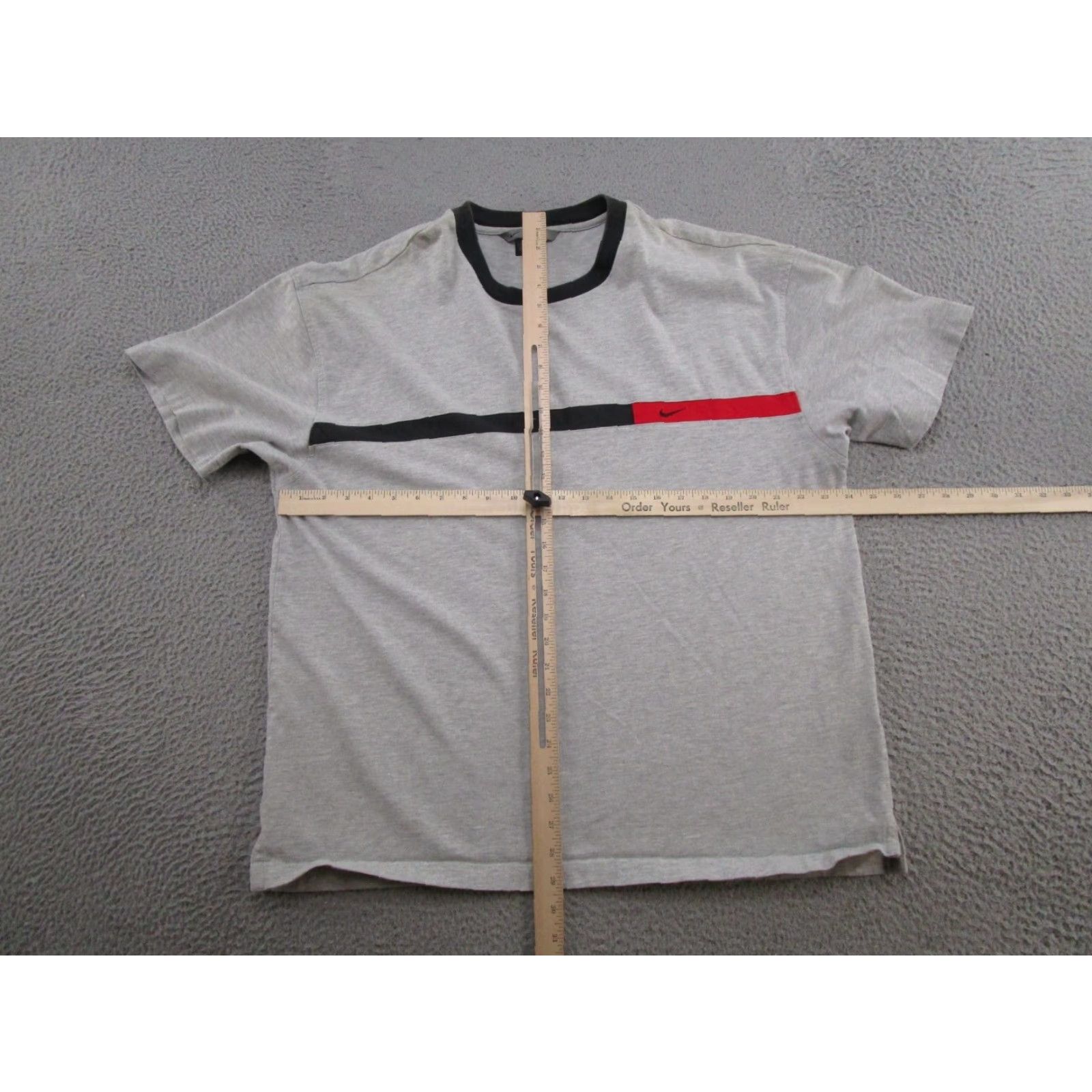 Nike VINTAGE Nike Shirt Mens 2XL Gray Embroidered Swoosh T-Shirt 90s Summer Size US XXL / EU 58 / 5 - 7 Thumbnail