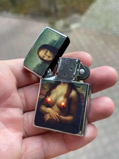 VIBE Mona Lisa vintage lighter humor nude painting girl Size ONE SIZE - 8 Thumbnail
