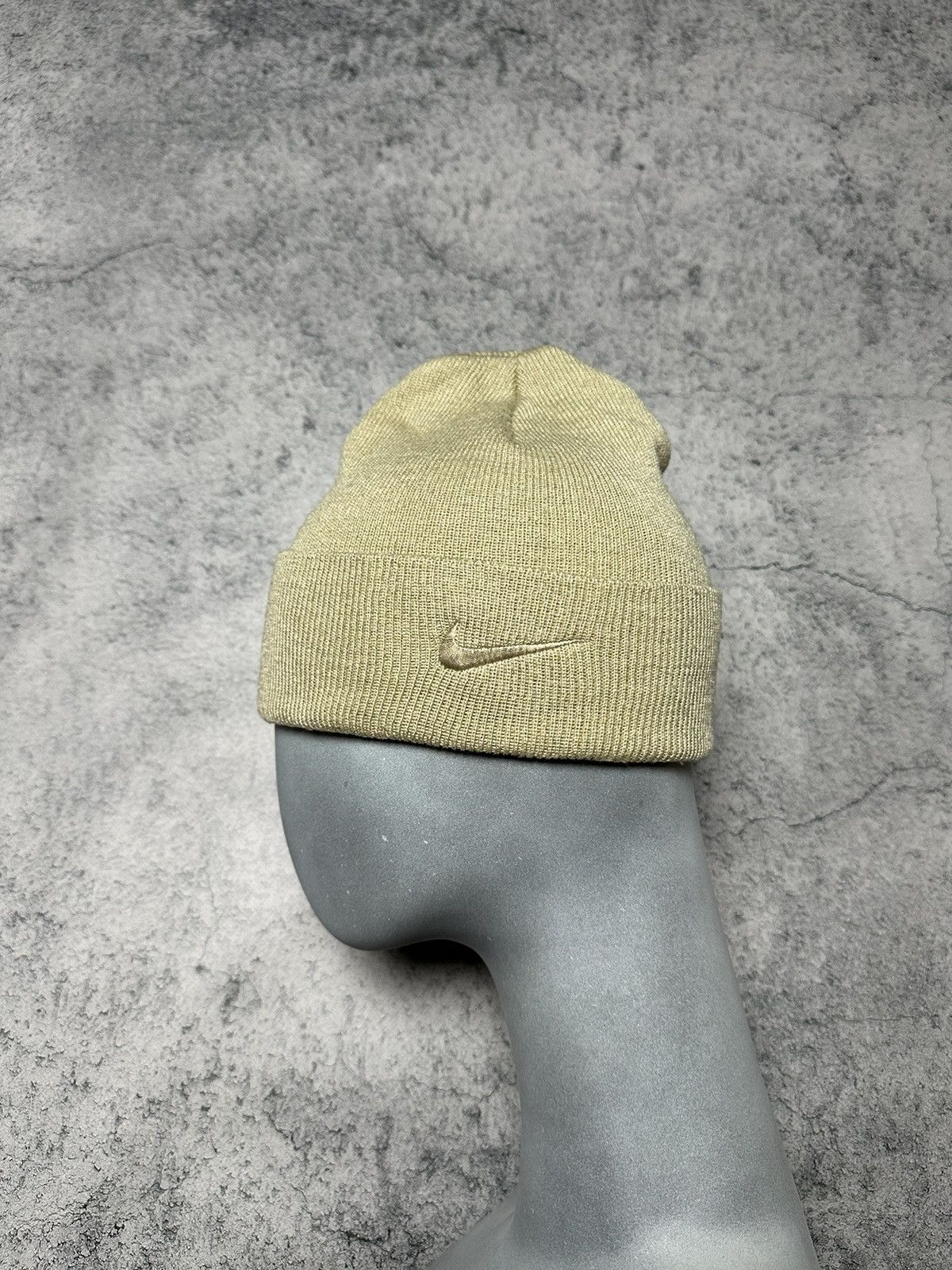 Nike Vintage Nike Beanie Hat Swoosh Logo Size ONE SIZE - 1 Thumbnail