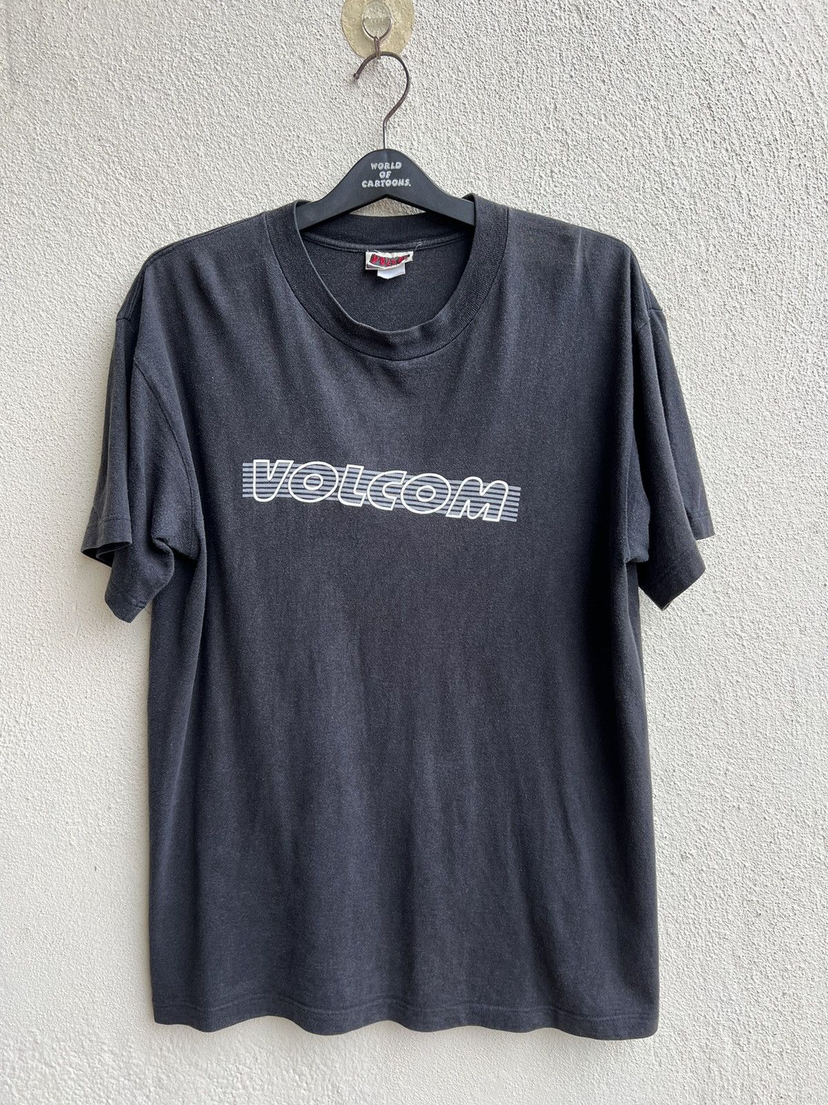 Vintage Vintage 90s Volcom Sun Faded Black Skateboard tees Size US L / EU 52-54 / 3 - 20 Thumbnail
