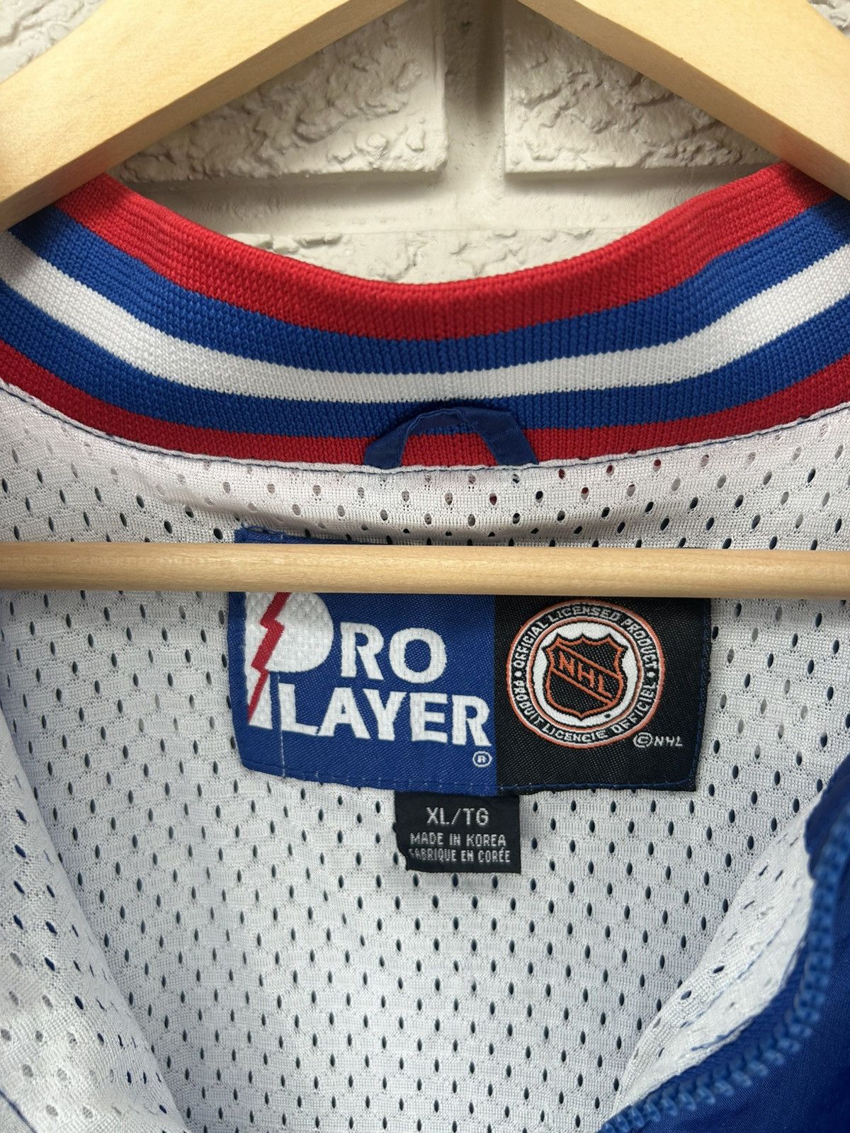 Pro Player Vintage 90s Pro Player Montreal Canadians Nylon Jacket Size US XL / EU 56 / 4 - 11 Thumbnail