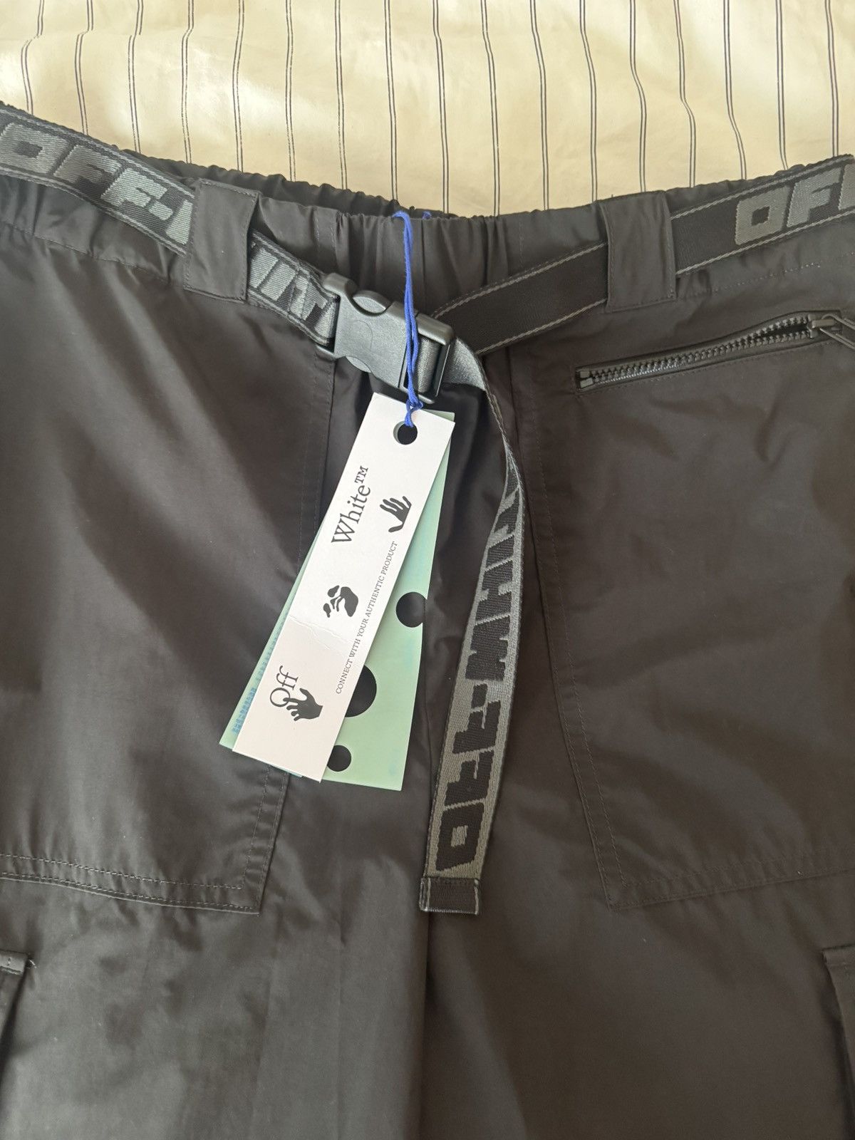 Off-White Off-White Industrial Cargo Shorts Black 32 Size US 32 / EU 48 - 4 Thumbnail