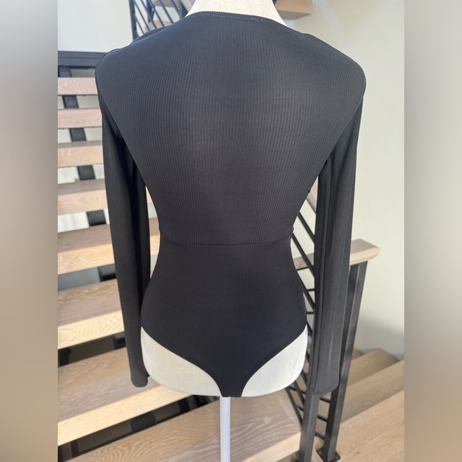 Other New Y2K Black Long Sleeve V-Neck Bodysuit size XS Size XS / US 0-2 / IT 36-38 - 5 Thumbnail