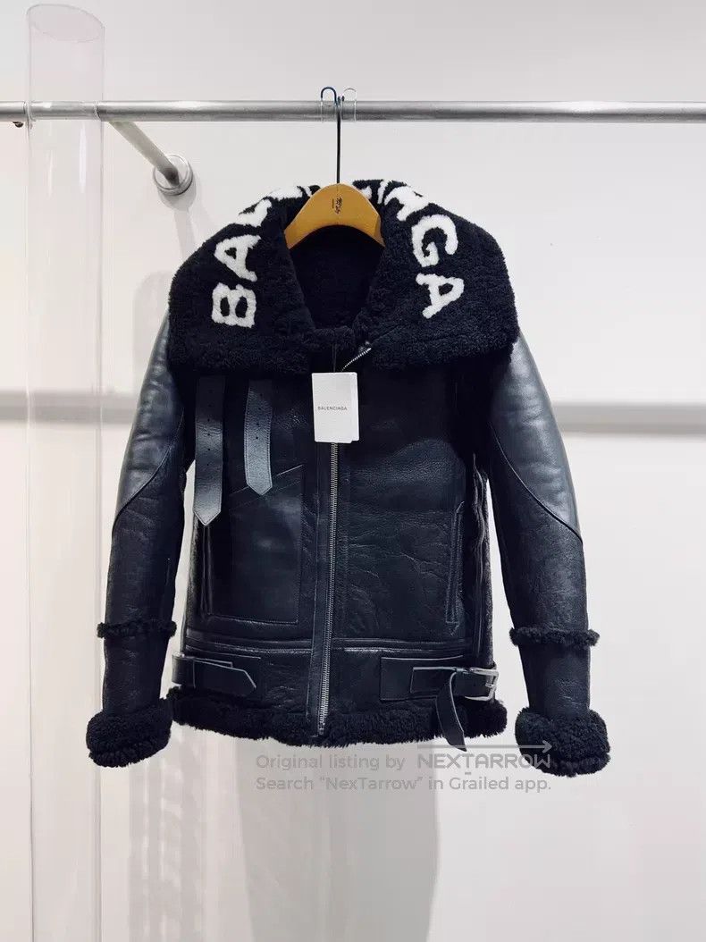 Balenciaga Balenciaga Fur and leather combination jacket Size XXS / US 00 / IT 34 - 1 Thumbnail