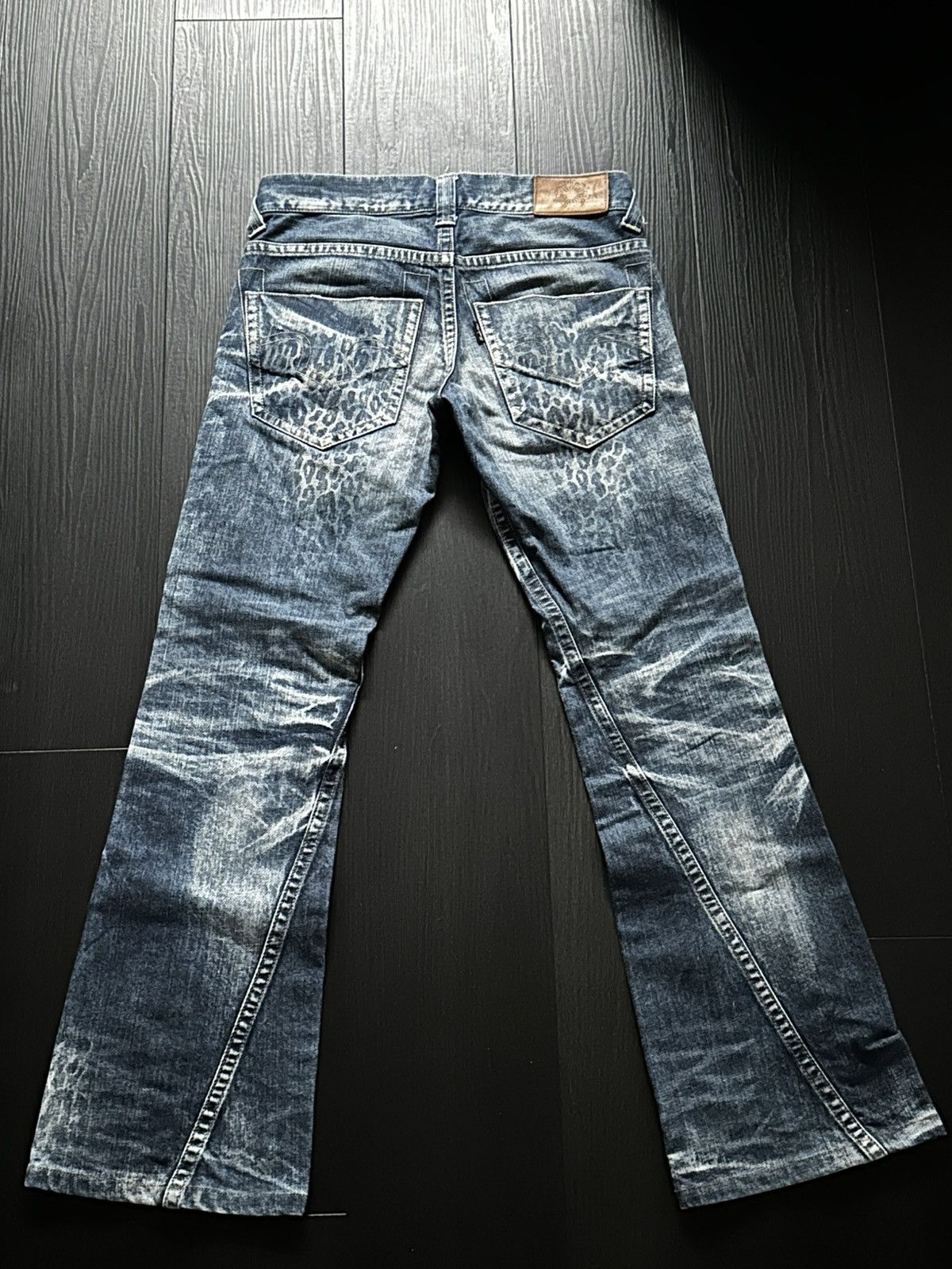 Japanese Brand Tornado Mart Cheetah Print Flared Denim Size US 31 - 2 Thumbnail