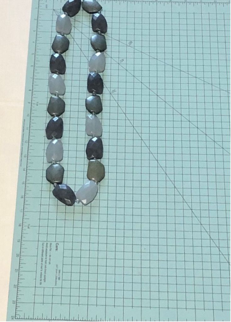 Vintage Large Bulky Faceted Bead Necklace Blue Natural Style Size ONE SIZE - 4 Thumbnail