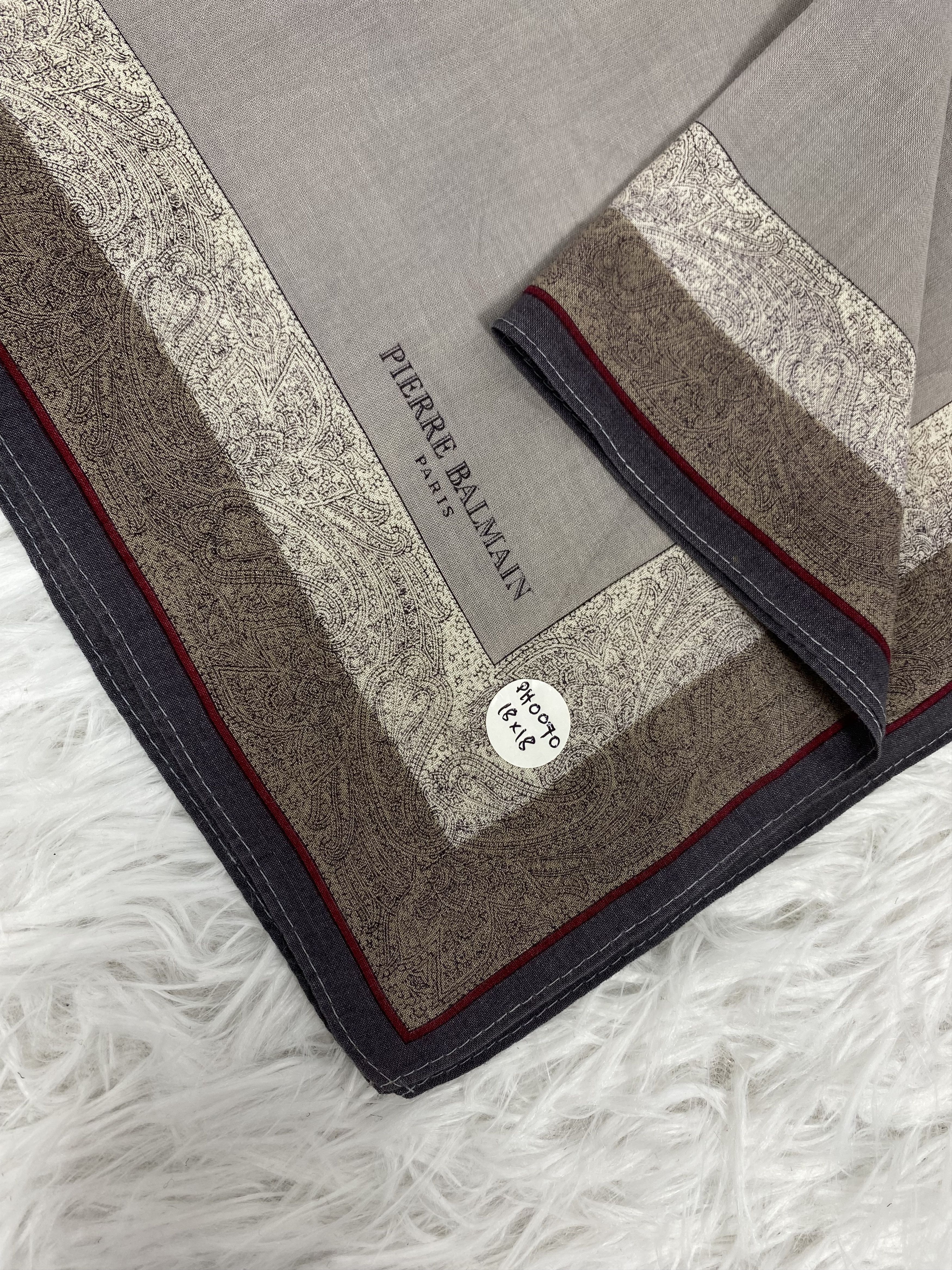 Pierre Balmain × Vintage Vintage Pierre Balmain Handkerchief PH0070 Size ONE SIZE - 2 Thumbnail