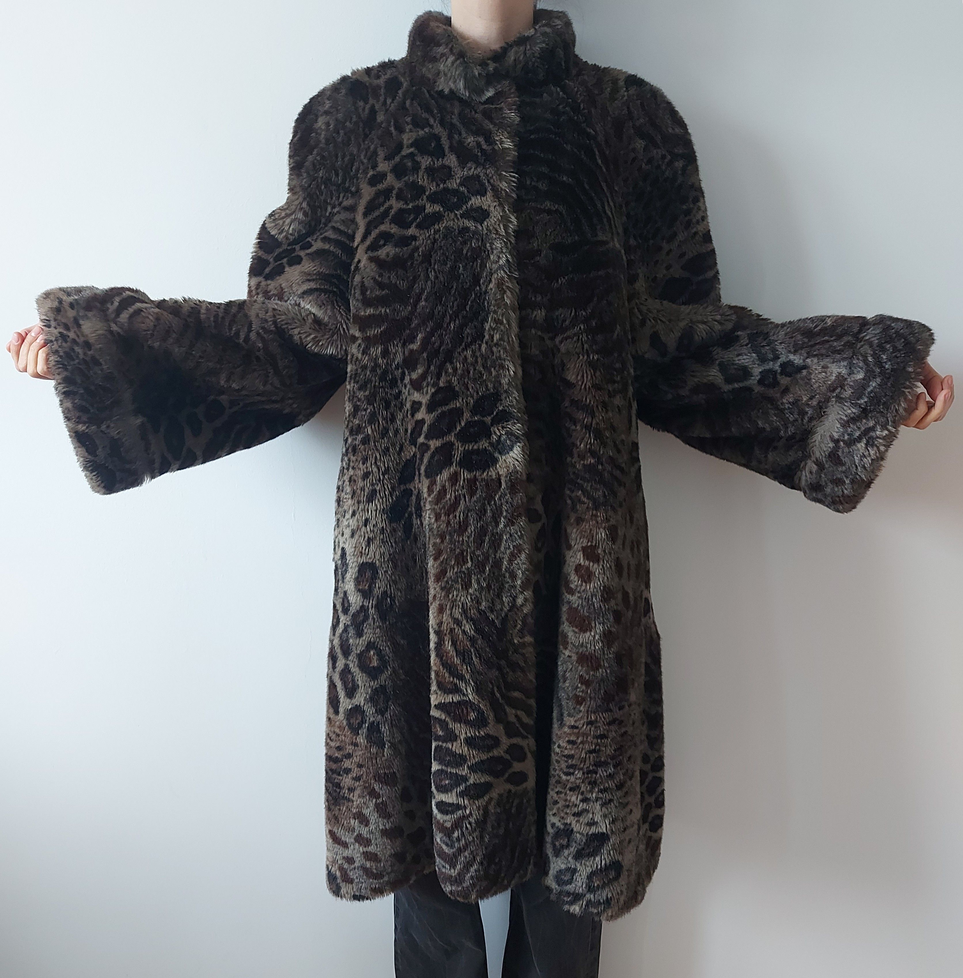 Other Couture Helene Brown Women's Faux Fur Coat, Size M Size M / US 6-8 / IT 42-44 - 2 Thumbnail