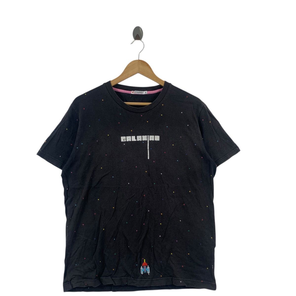 Uniqlo UNIQLO x NAMCO GALAXIAN Video Game Tee Shirt Top Hiroshi Ono Size US XL / EU 56 / 4 - 3 Thumbnail