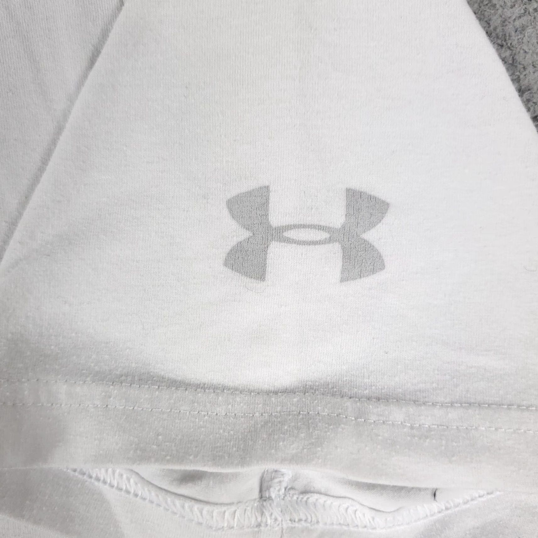 Under Armour Under Armour Rock Project T Shirt Mens Medium White Gray Striped Short Sleeve Size US M / EU 48-50 / 2 - 3 Thumbnail
