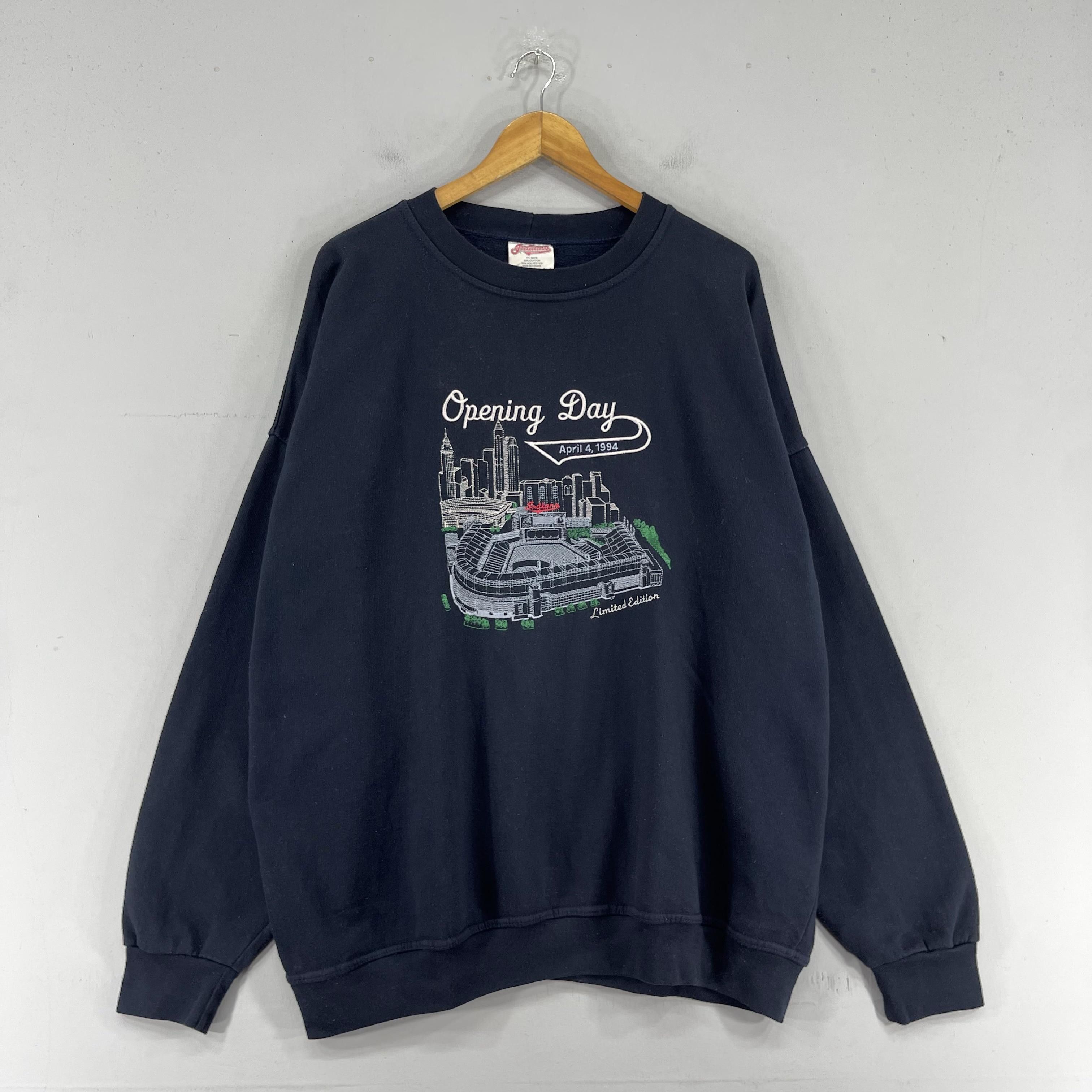 Vintage Vintage 90's INDIANS Opening Day Souvenir Sweatshirt Size US XXL / EU 58 / 5 - 3 Thumbnail