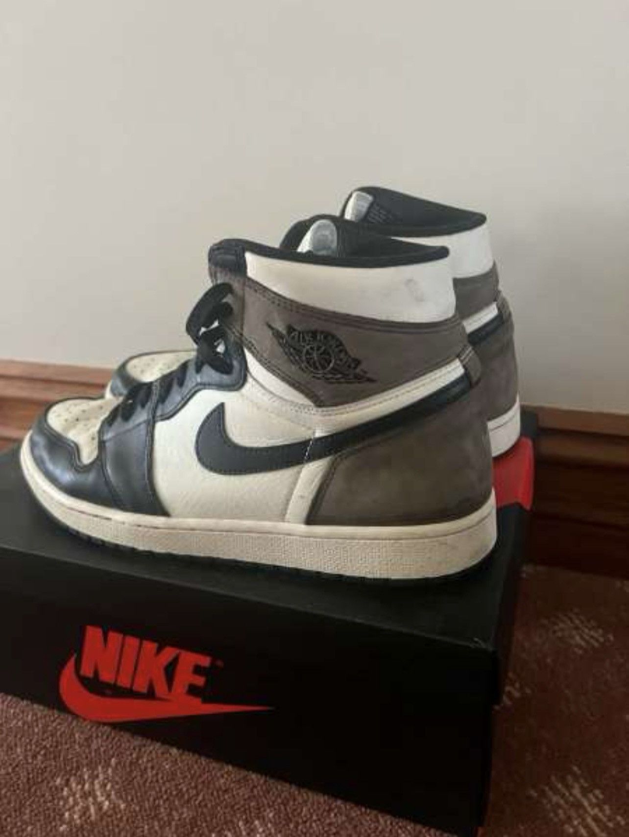 Nike Nike Air Jordan 1 Mocha US12 Size US 12 / EU 45 - 5 Thumbnail