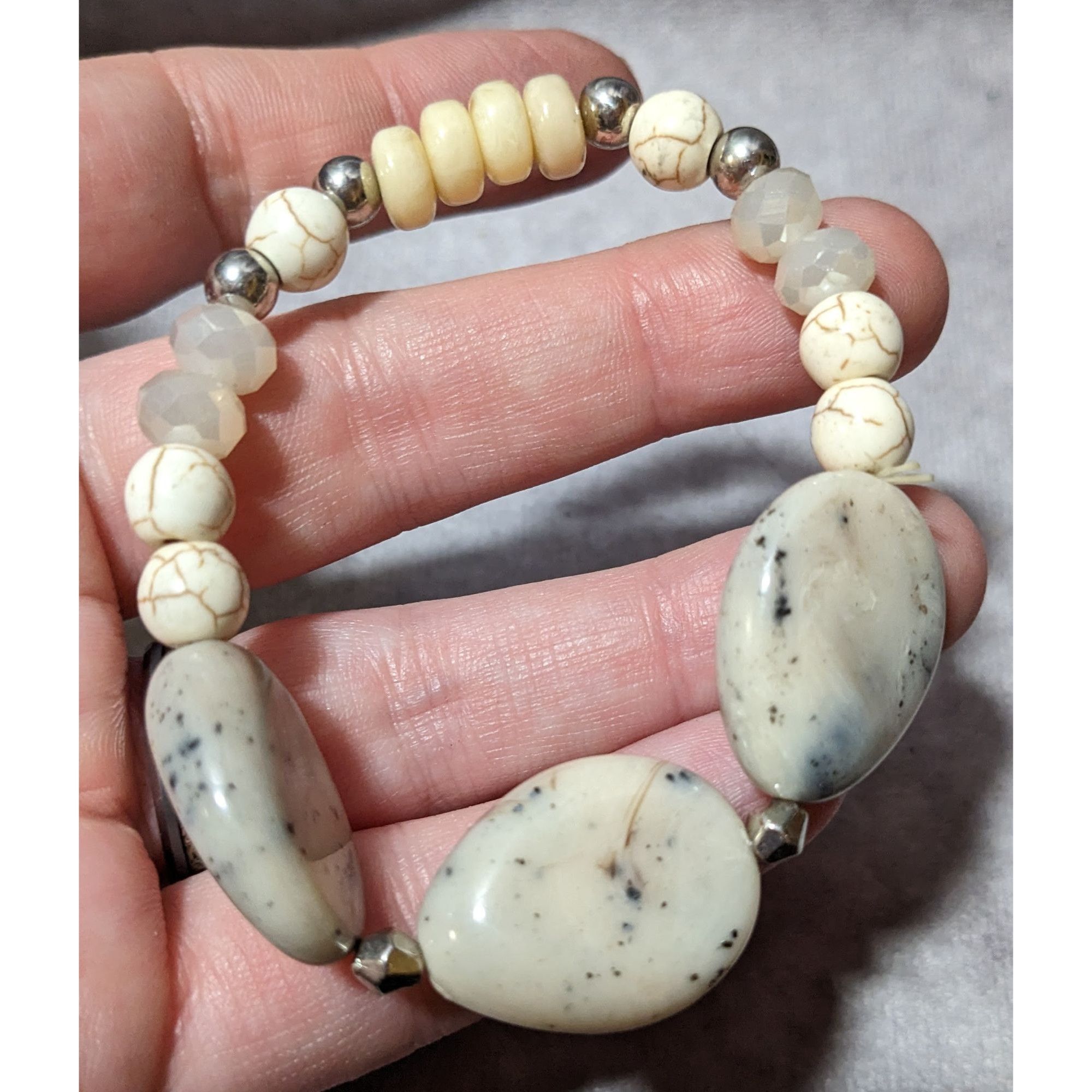 Other Cream Tone Glass And Stone Beaded Stretch Bracelet Size ONE SIZE - 6 Thumbnail