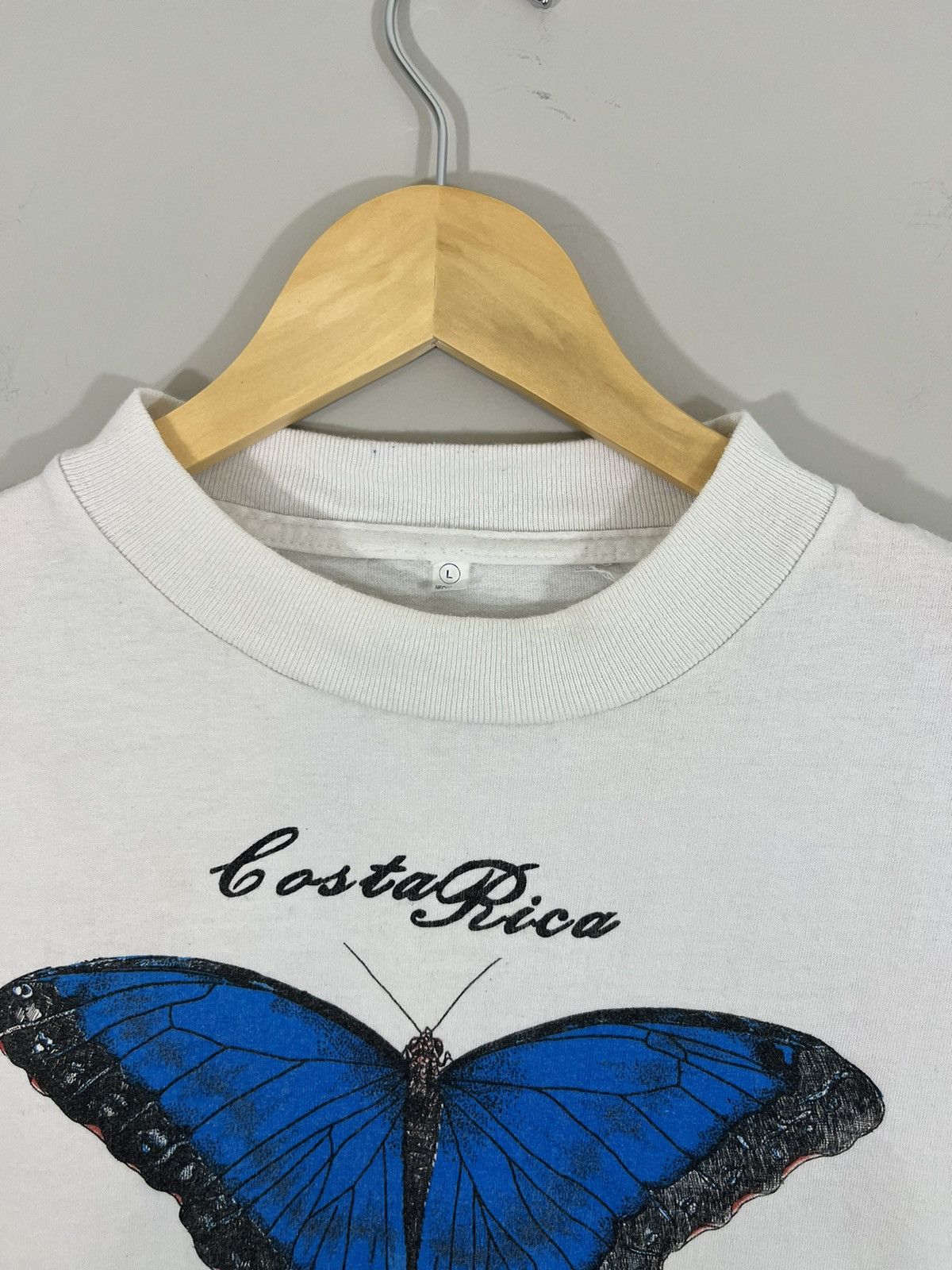 Vintage Costa Rica Butterfly Distressed Faded Tee Size US L / EU 52-54 / 3 - 4 Thumbnail