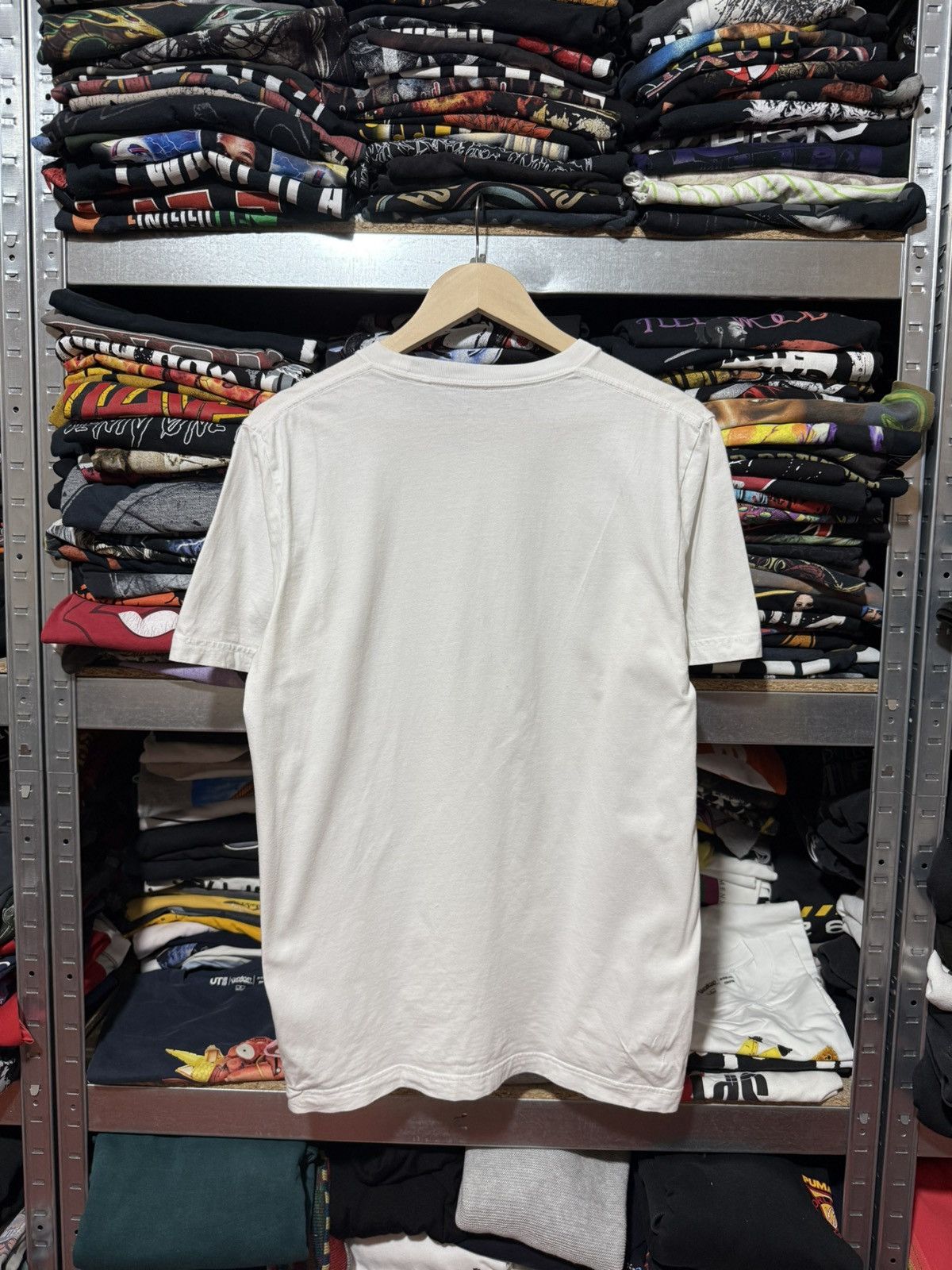 Band Tees UNIQLO TOKYO ANIME JUJUTSU SCHOOL KAISEN T-Shirt Y2K Hype Size US M / EU 48-50 / 2 - 2 Thumbnail