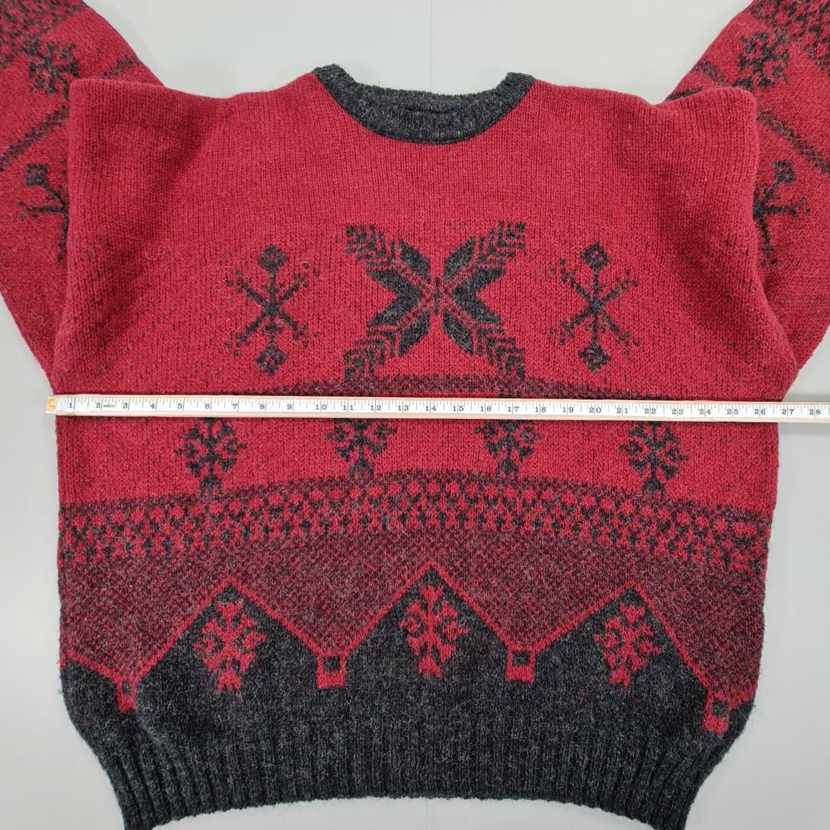 Vintage Woolrich Jumper Red XXL Wool Pullover Crew Neck Long Sleeve Fair Isle Vintage Mens Size US XXL / EU 58 / 5 - 4 Thumbnail