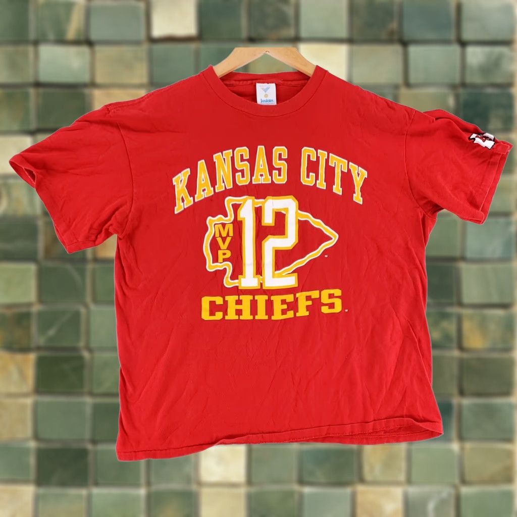 Vintage VINTAGE Kansas City Chiefs Jostens T Shirt Red Mens L Short Sleeve 90s Shirt Size US L / EU 52-54 / 3 - 1 Thumbnail