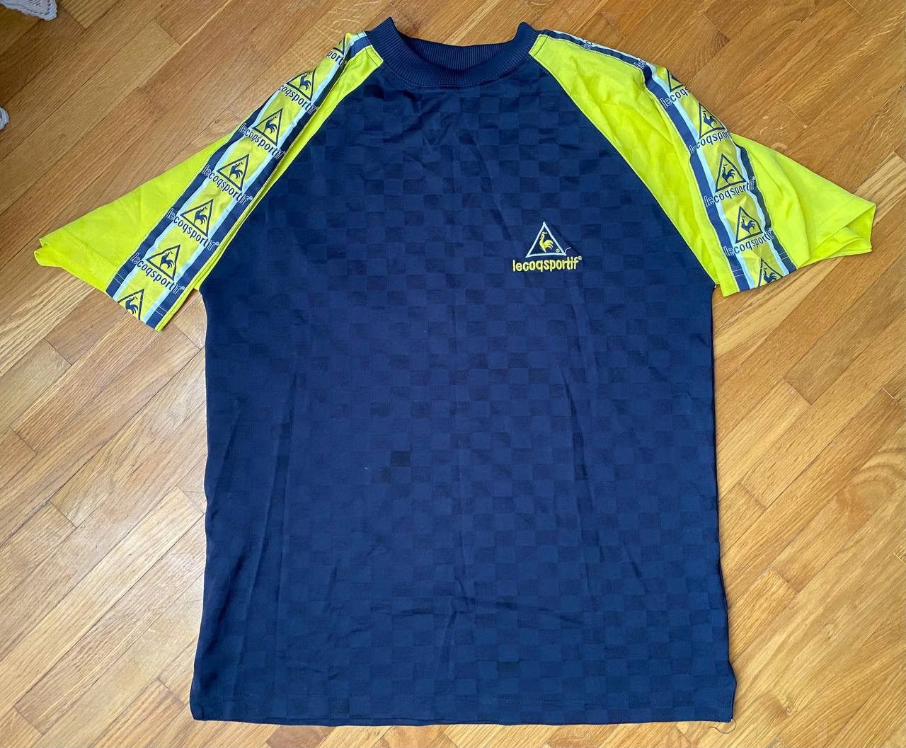 Le Coq Sportif Le Coq Sportif soccer jersey sport tee Size US XL / EU 56 / 4 - 1 Thumbnail