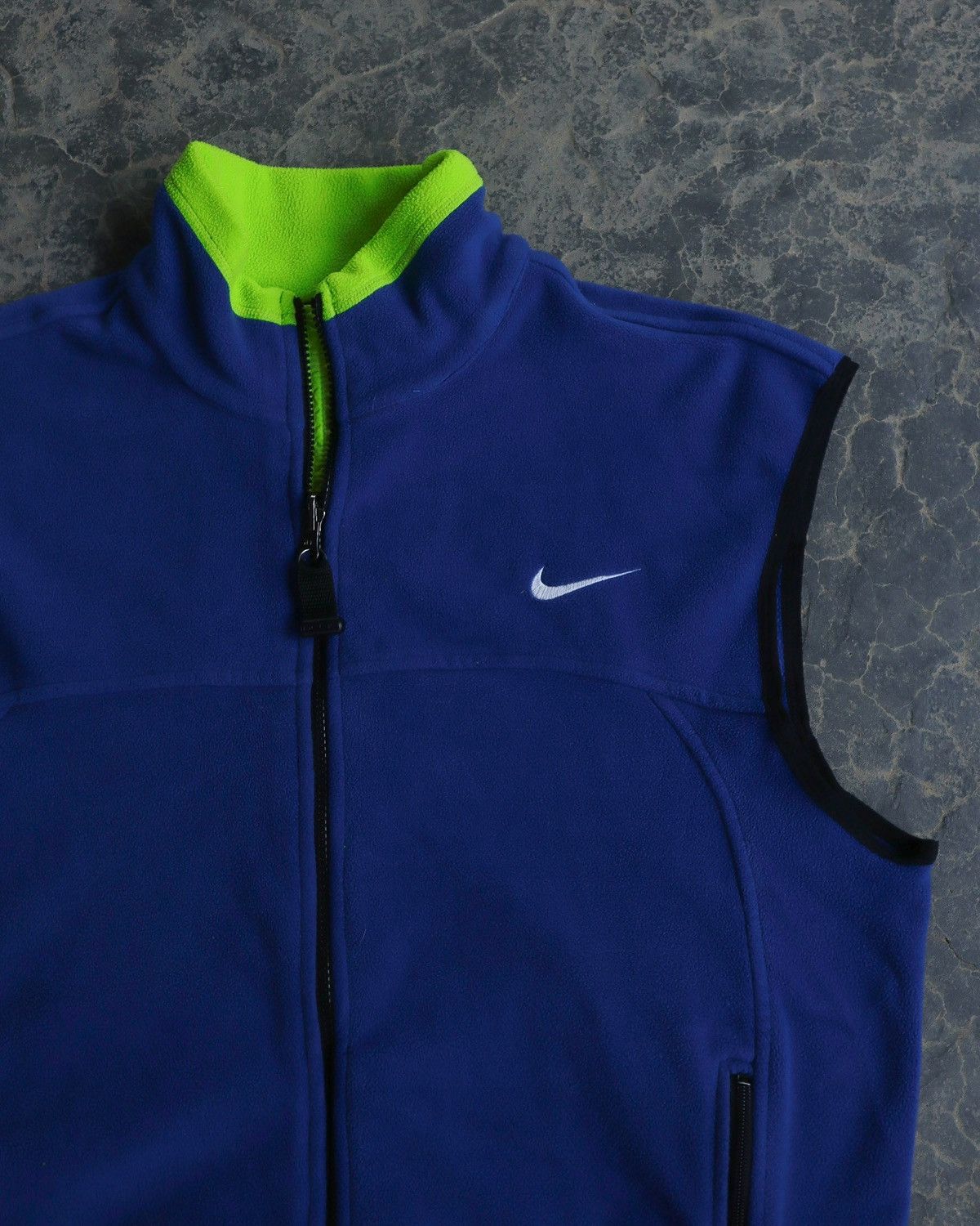 Vintage Vintage Nike ACG Fleece Blue Sleeveless Vest CRAZY GORPCORE Size US L / EU 52-54 / 3 - 2 Thumbnail