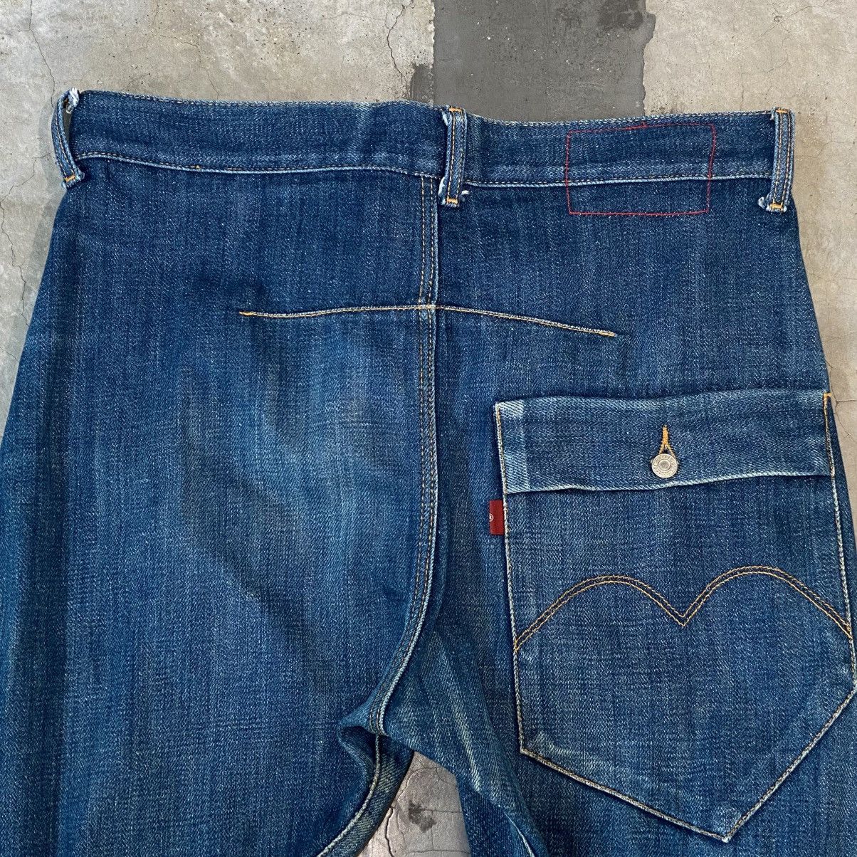 Levi's Super Rare Levi's RED '1ST GIANT' 2002 Edition Jeans | Grailed
